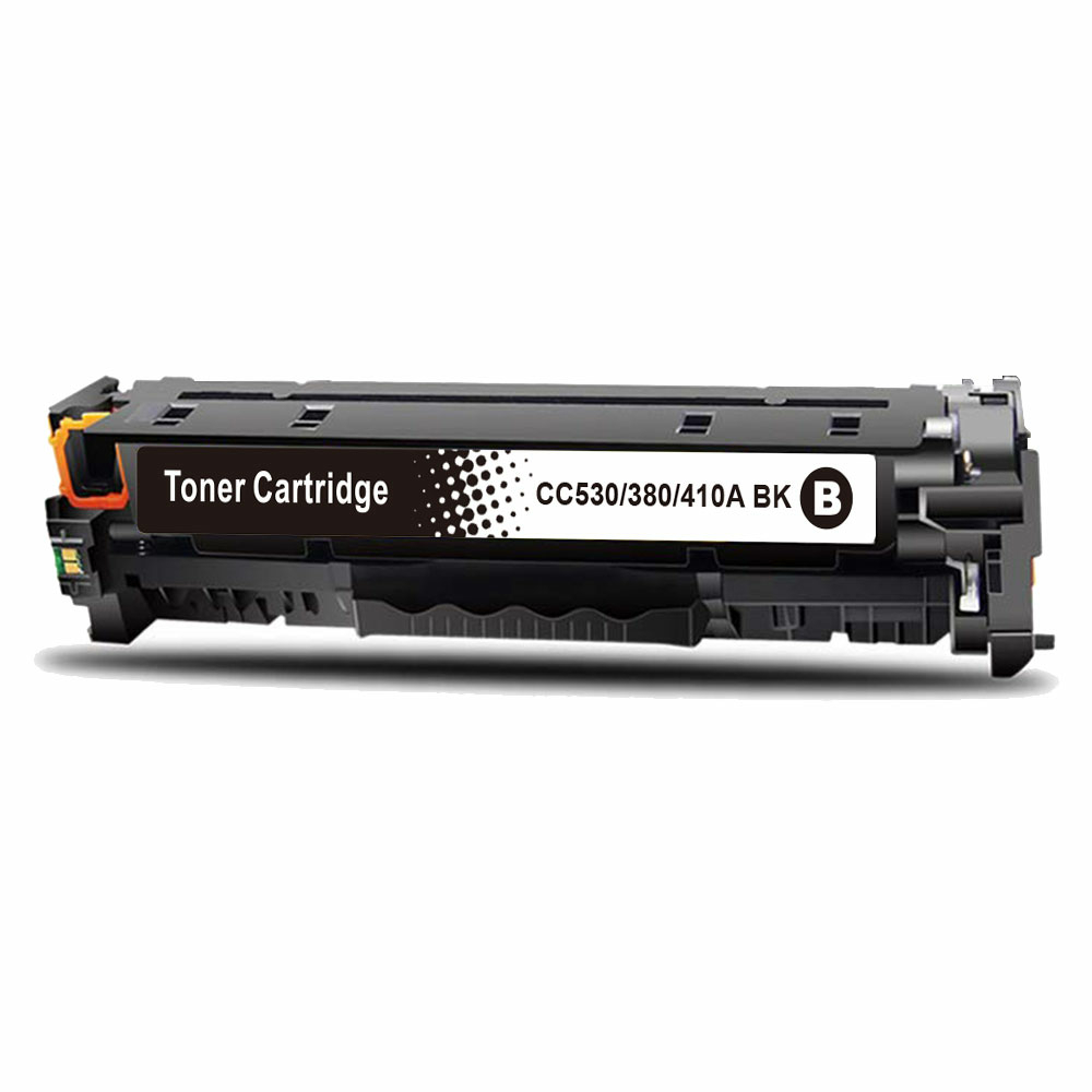 Eine schwarze Tonerkartusche mit weißem Text. Das Etikett trägt oben 'Toner Cartridge'. Weißer Hintergrund.