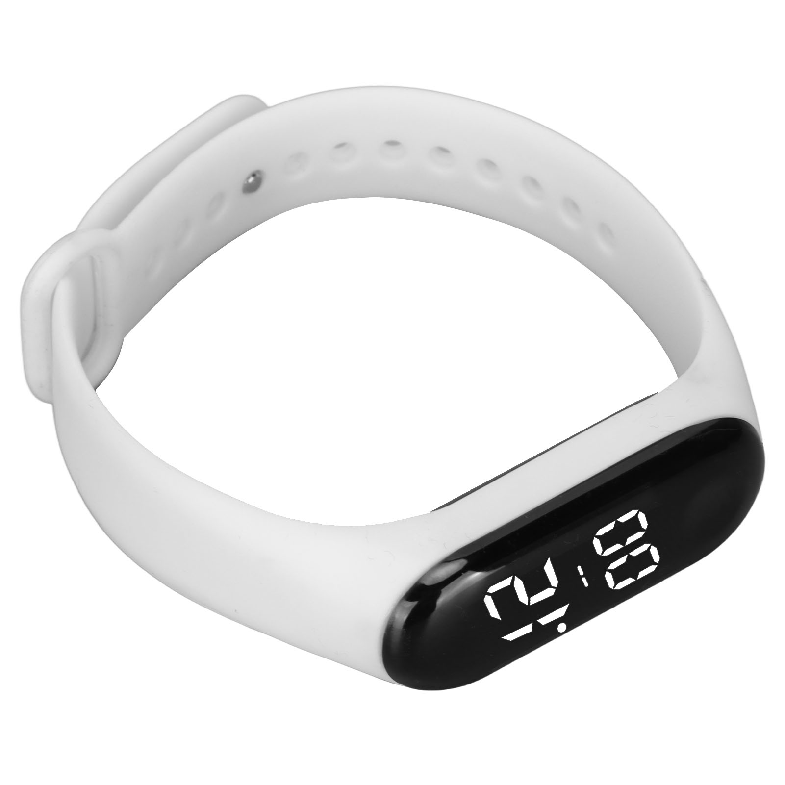 Weißes Smartband mit schwarzem Display, das die Uhrzeit anzeigt. Das Armband wird auf weißem Hintergrund getragen.