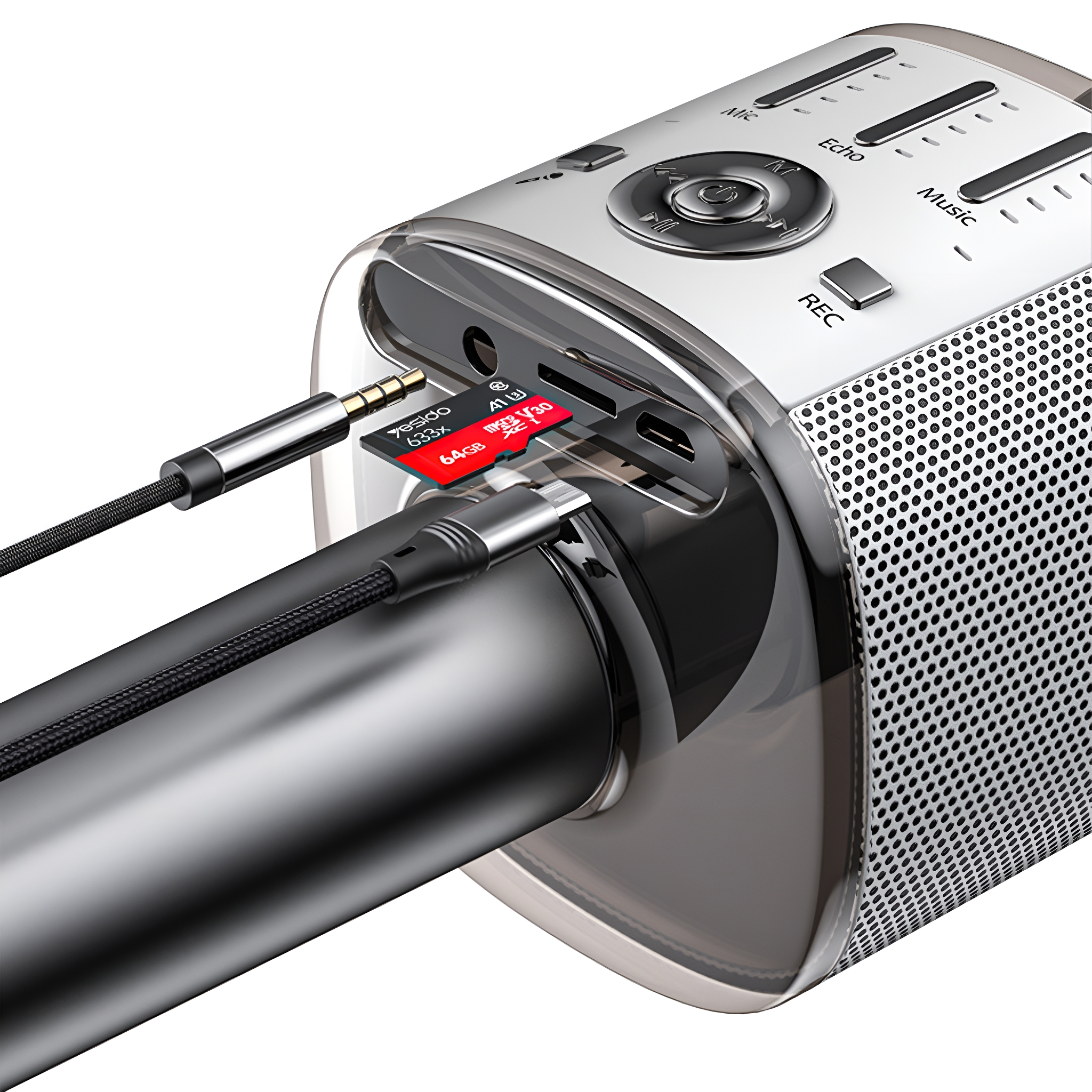 Nahaufnahme eines silbernen Karaoke-Mikrofons mit Kabel und eingesetzter SD-Karte, umgeben von Anschlüssen.