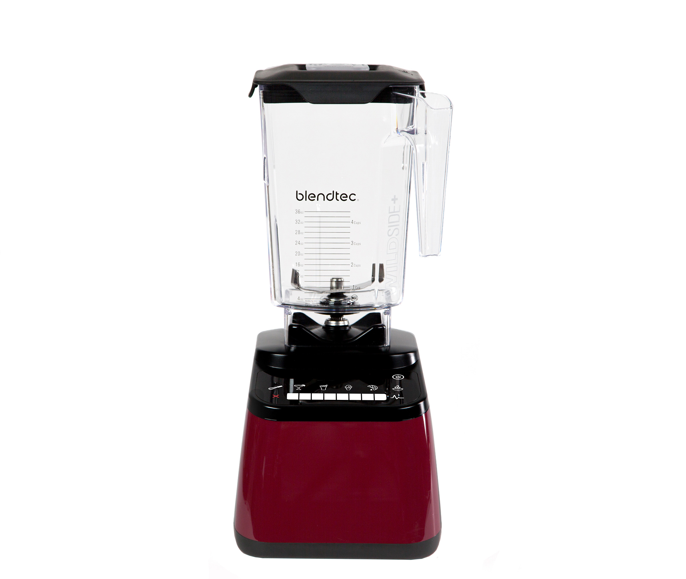 Un frullatore Blendtec con contenitore trasparente e base rossa, su sfondo bianco.