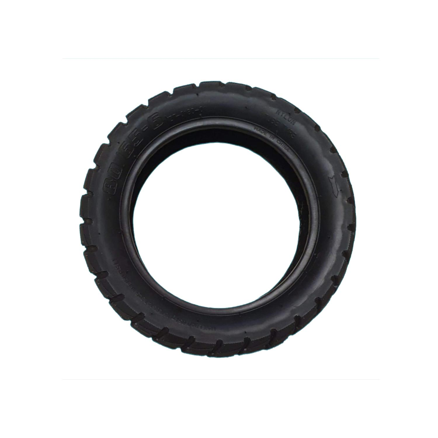 Neumático negro, con el texto '80 65-5' y 'NYLON' escrito en el lateral.