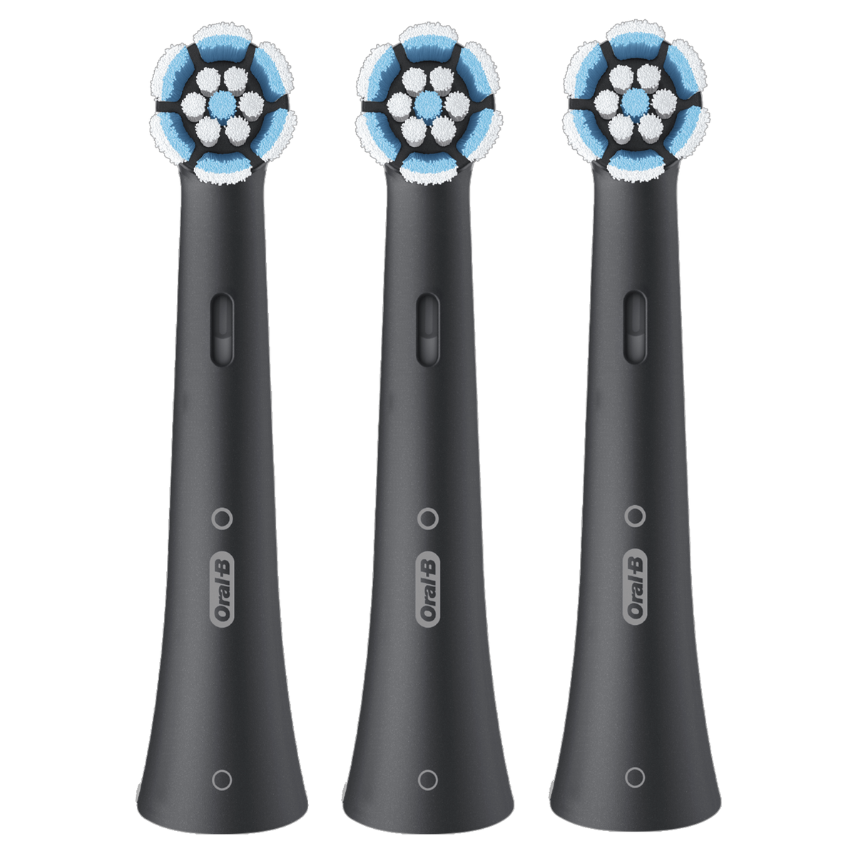 Trzy szare głowice szczoteczek Oral-B z białym i niebieskim włosiem na czarnym tle.
