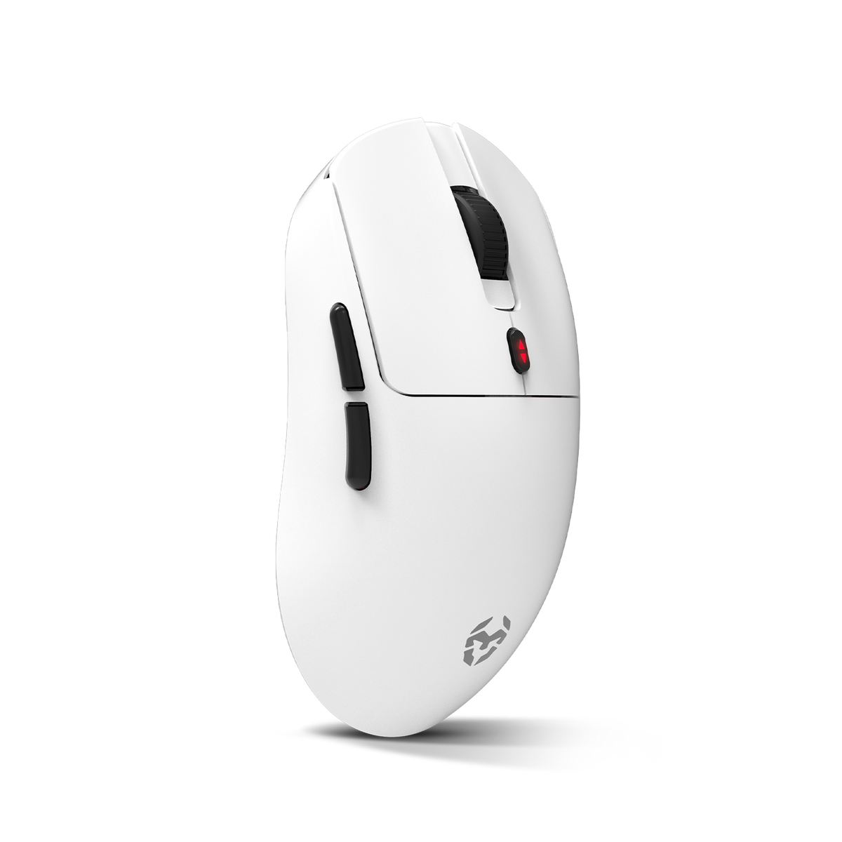 Een witte muis met zwarte knoppen en een zwart scrollwiel. Hij heeft een rood lampje en een logo aan de onderkant.