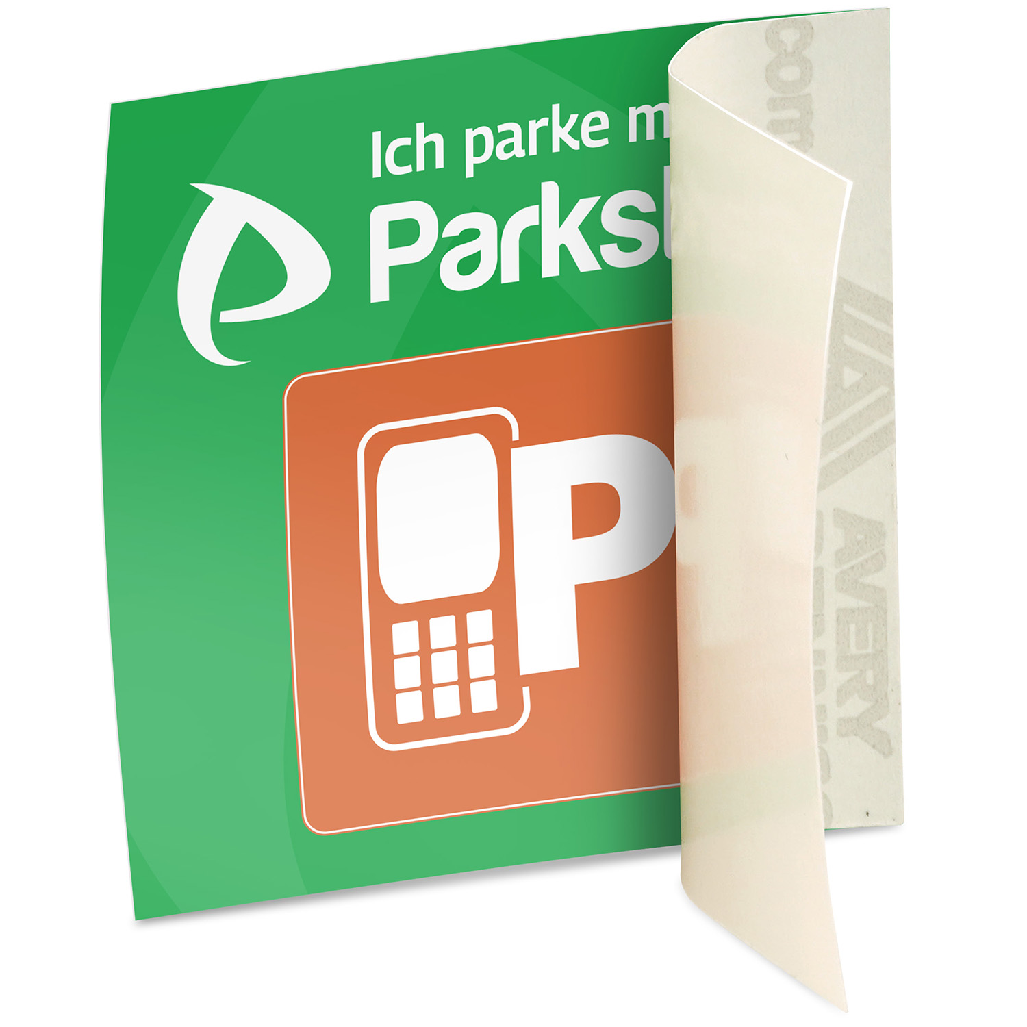 Ein grüner Parkaufkleber mit Parksymbol und Logo. Der Aufkleber wird abgezogen, um seinen Klebstoff zu zeigen.