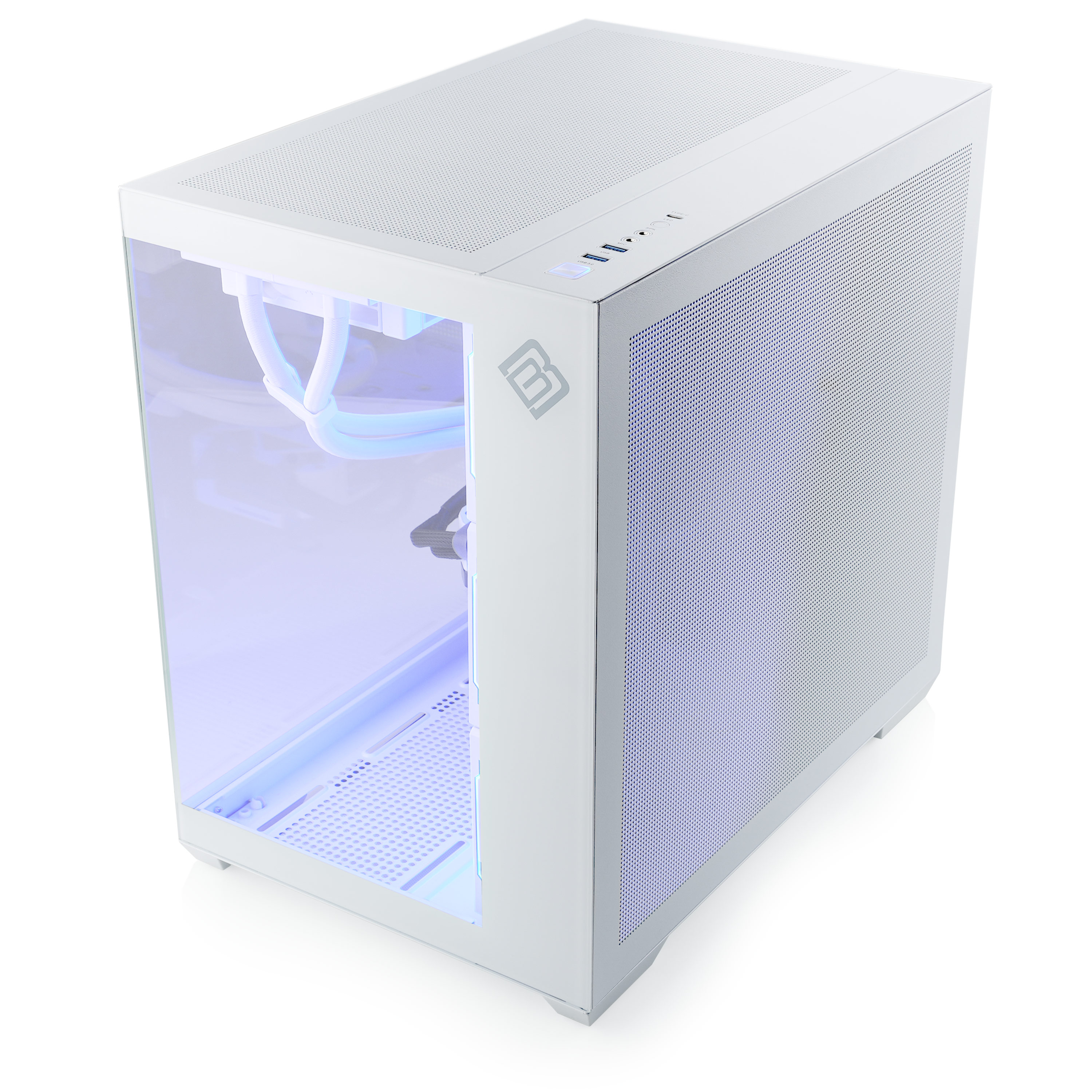 Weißes Computergehäuse mit transparentem Seitenteil, mit blauen Lichtern. Schräge Ansicht.