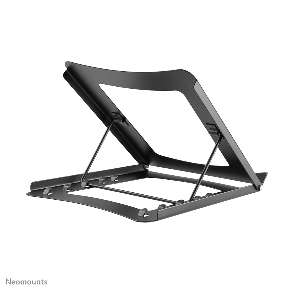 Schwarzer Laptop-Ständer, offen und abgewinkelt, einfaches Design auf weißem Grund.