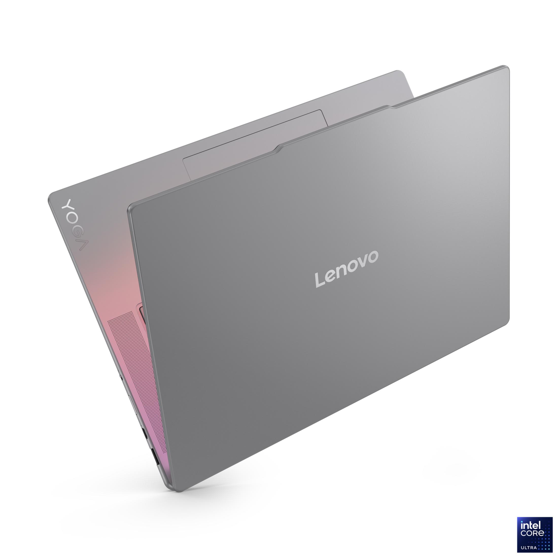 Grauer Lenovo-Laptop mit geöffnetem Deckel. Das Lenovo-Logo ist sichtbar. Weißer Hintergrund.