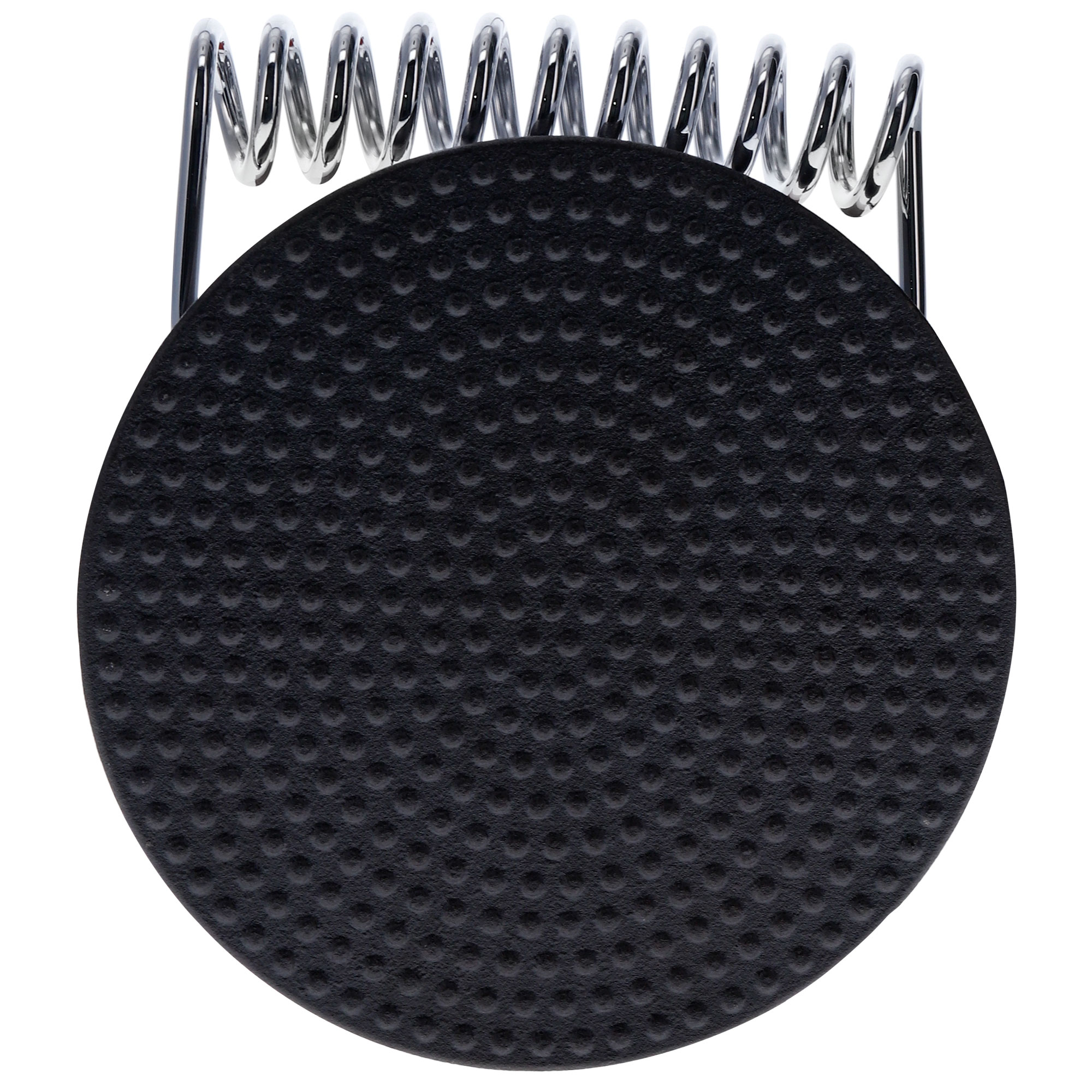 Un pedal de pie circular negro con un resorte y soporte cromado.