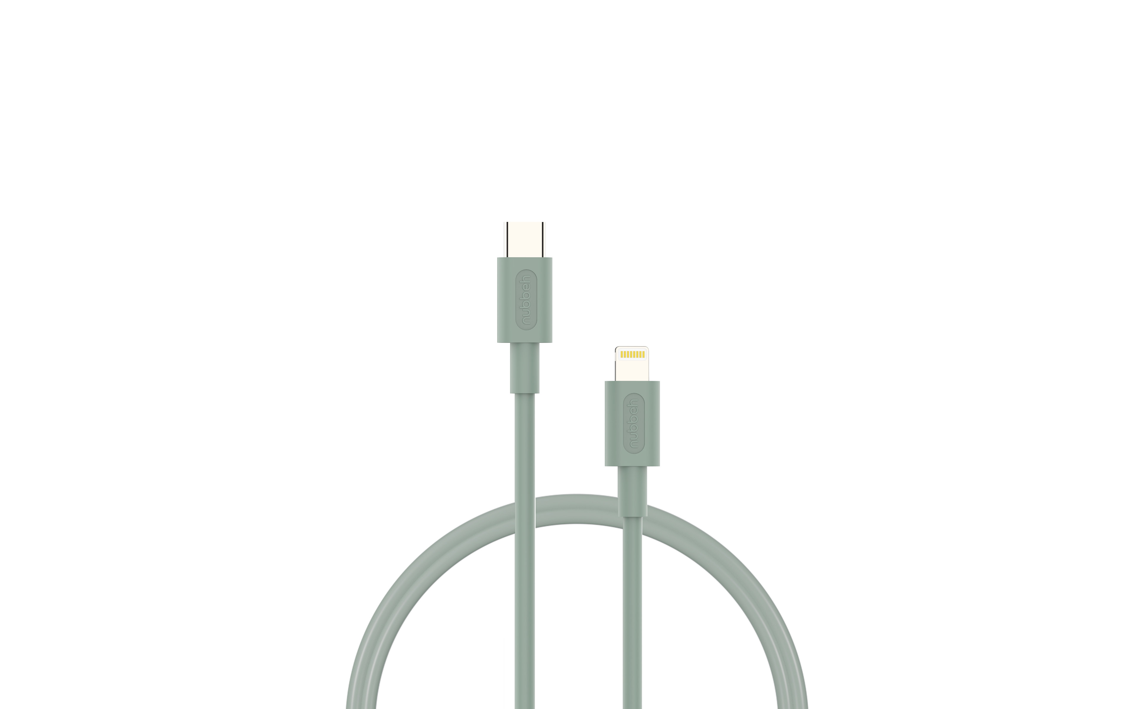 Cable USB-C a Lightning verde sobre fondo blanco, mostrando ambos extremos.
