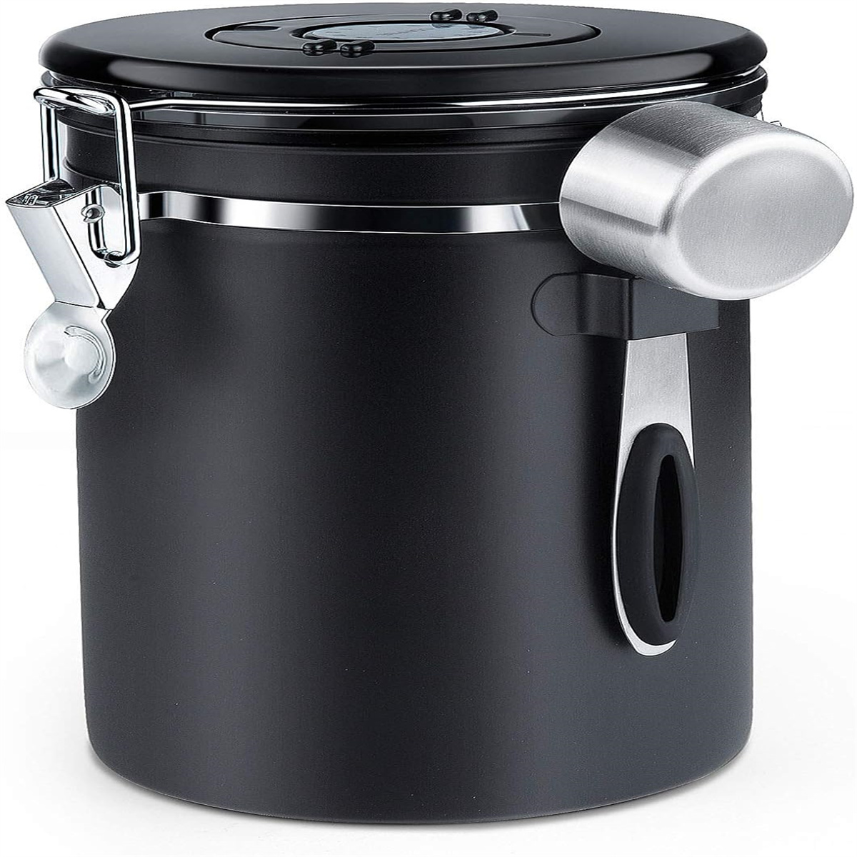 Schwarze Kaffeebehälter mit angebrachtem Messlöffel, auf weißem Hintergrund.