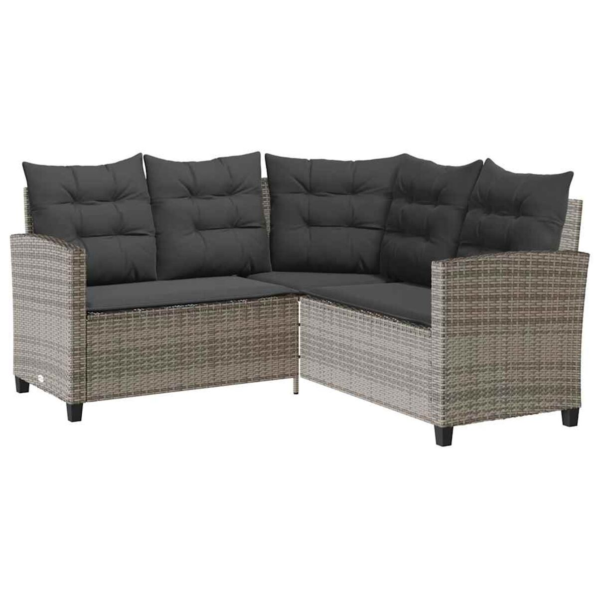 Ecksofa aus Weide mit dunkelgrauen Kissen. Das Sofa steht auf neutralem Hintergrund.