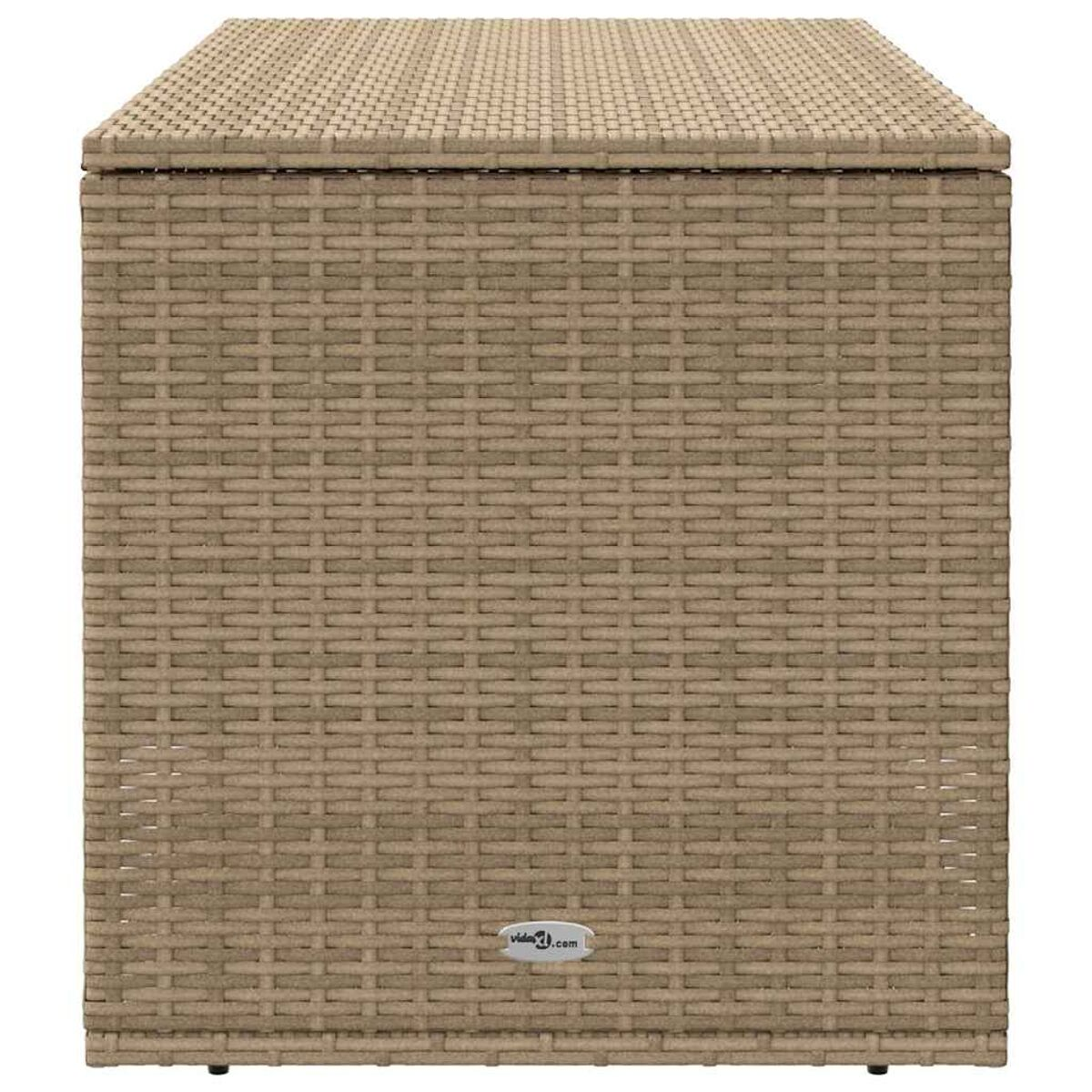 Outdoor-Aufbewahrungsbox aus Korbgeflecht mit geschlossenem Deckel. Beige Farbe. Korbgeflechtmuster.