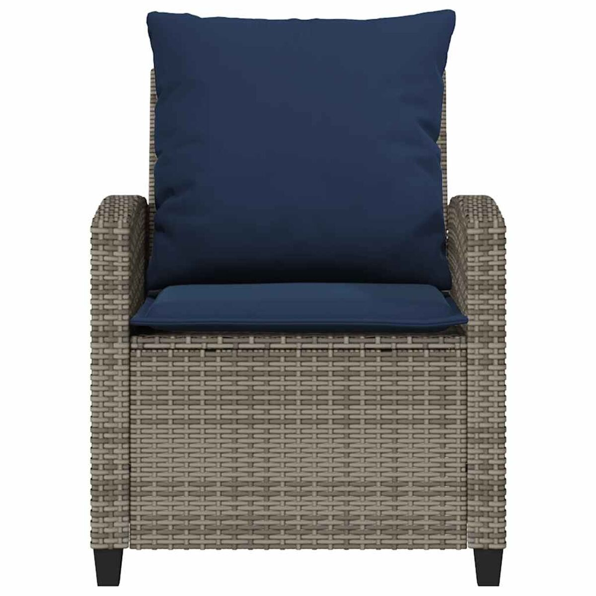 Una sedia da esterno con struttura grigia intrecciata e cuscino blu, vista frontale.