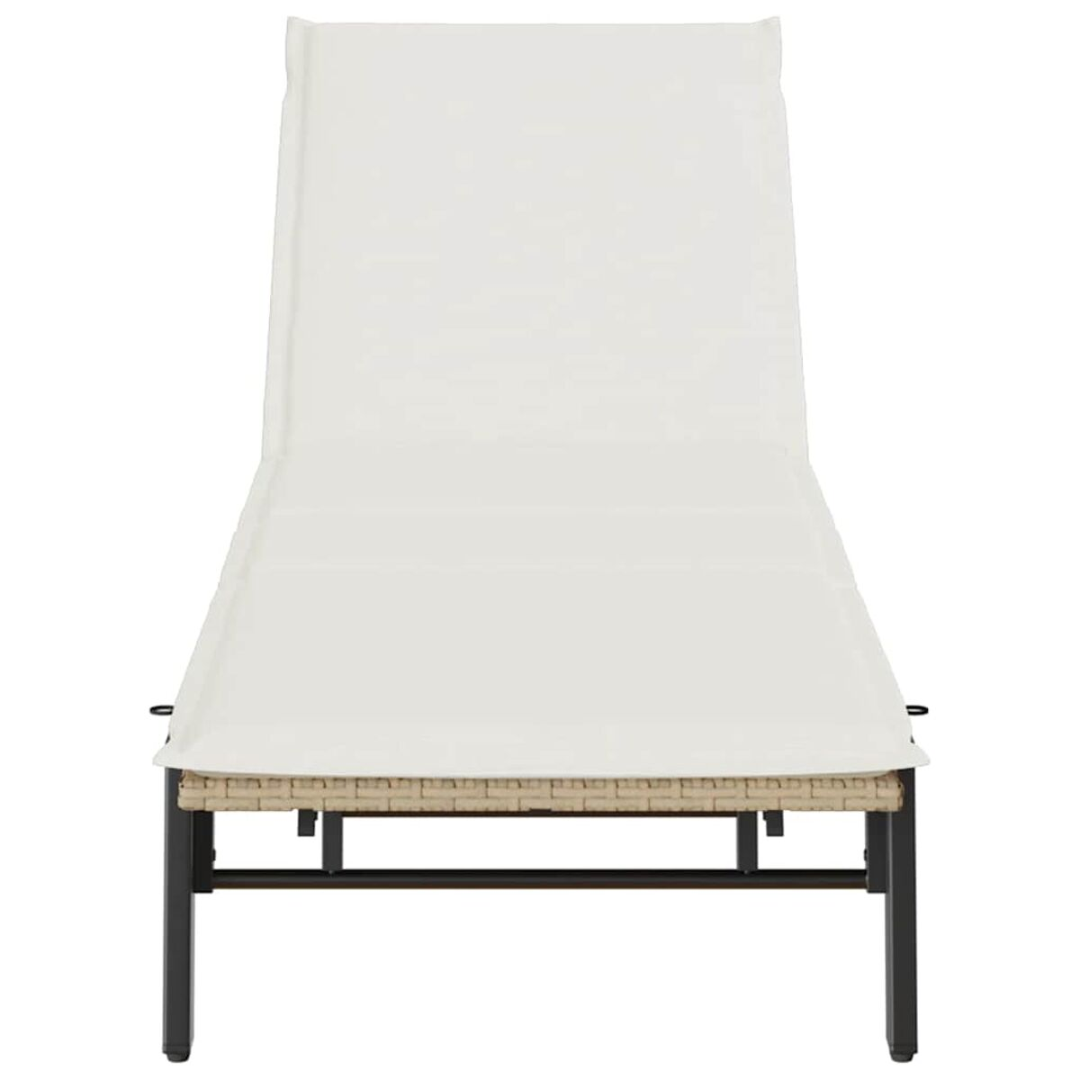 Una chaise longue da esterno con cuscino bianco. È rialzata e ha una struttura scura.