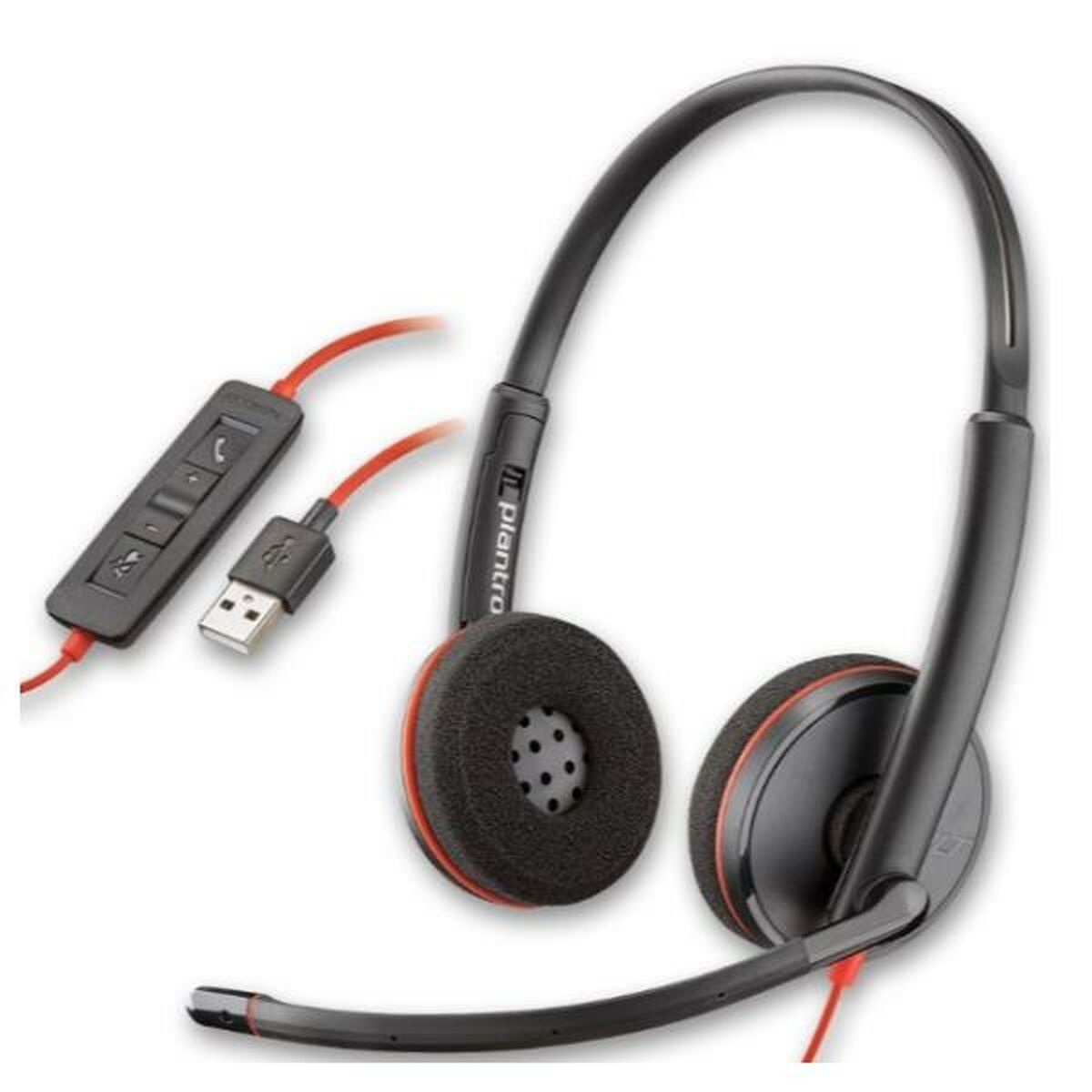 Cuffie nere con dettagli rossi. Connettore USB. Sfondo bianco.