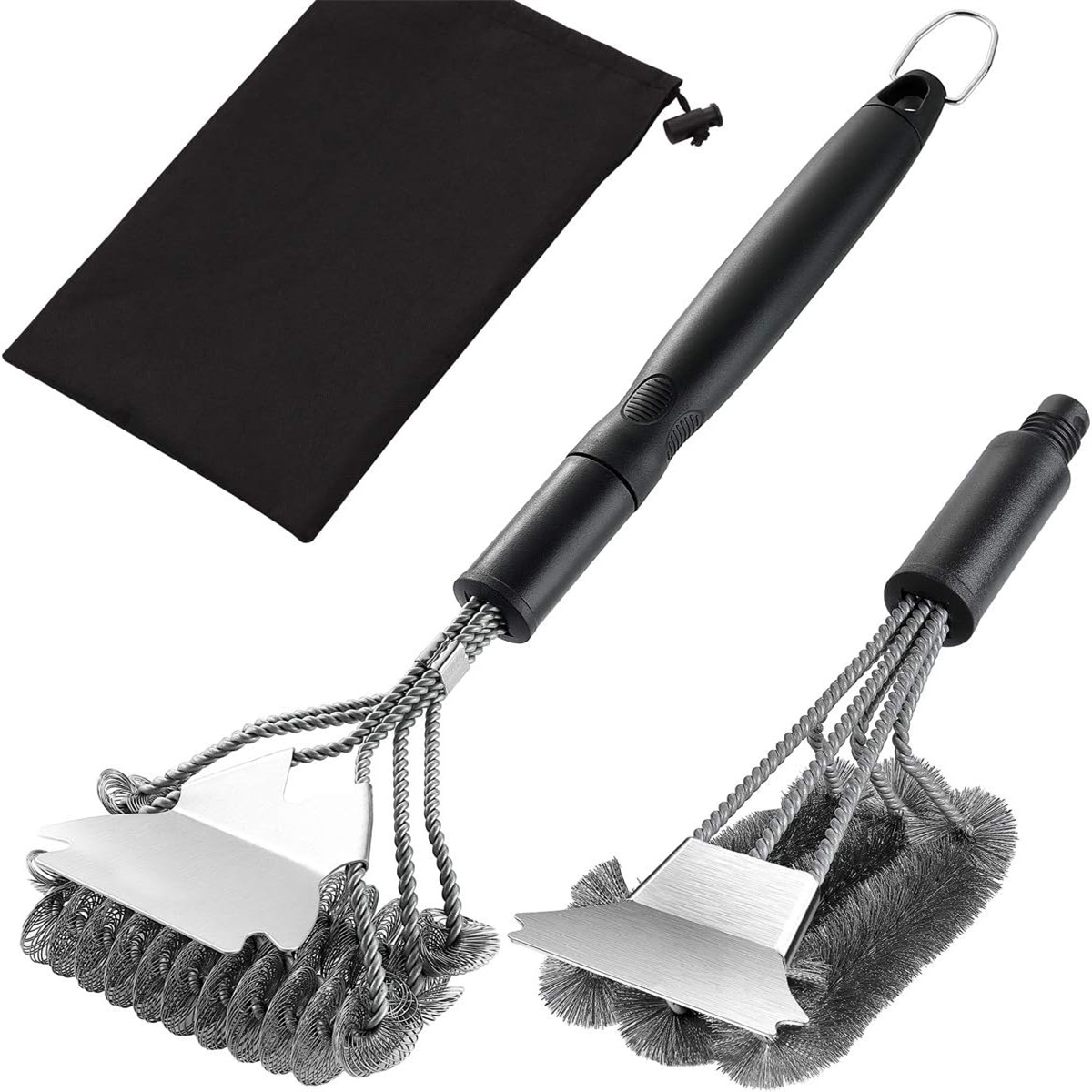 Zwei Grillbürsten mit Metallschabern und schwarzem Griff und eine schwarze Tasche.