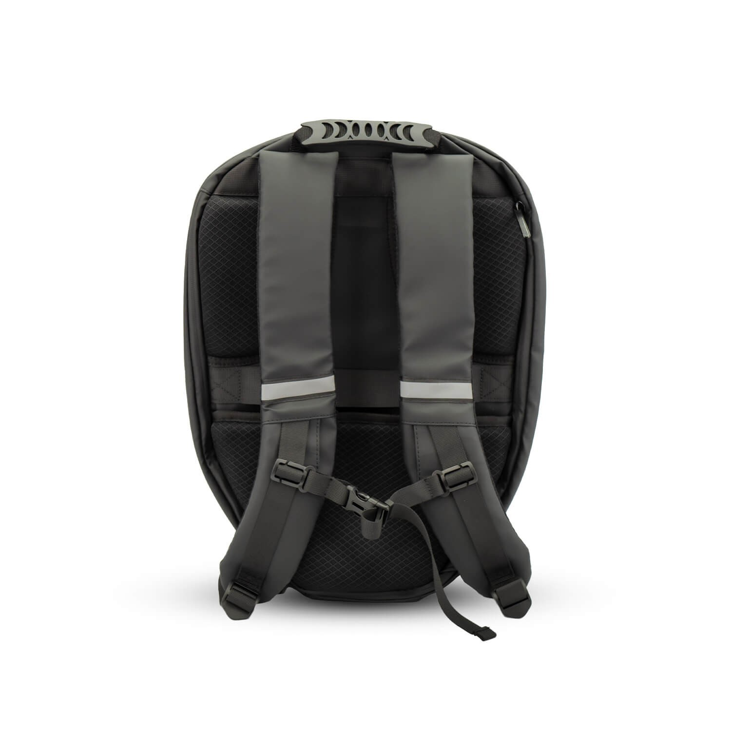 Mochila gris oscuro con correas negras, un asa y franjas reflectantes en la parte trasera.