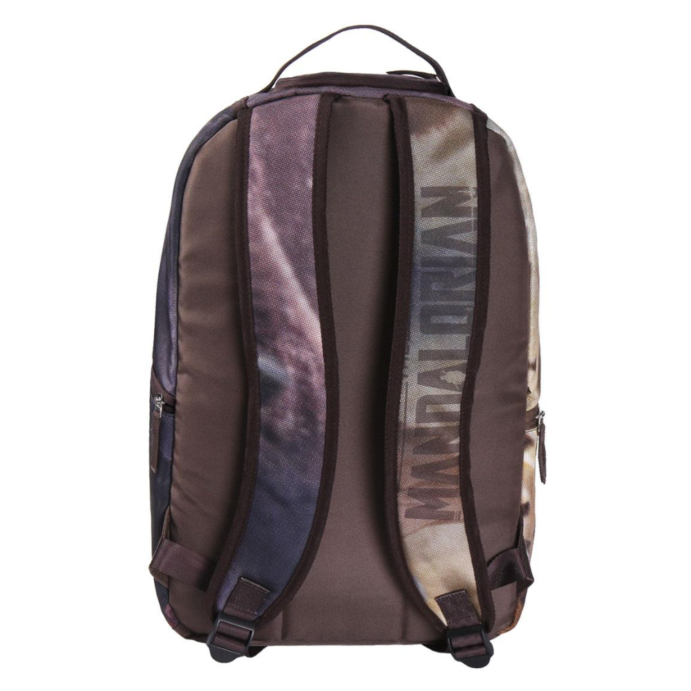 Parte trasera de una mochila marrón de Mandaloriano, correas con texto mandaloriano.