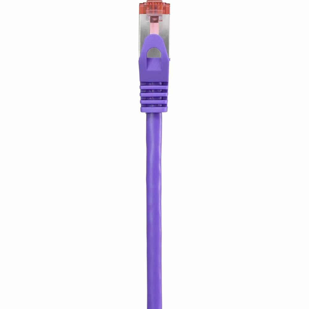 Cavo Ethernet viola con connettore viola su sfondo bianco.