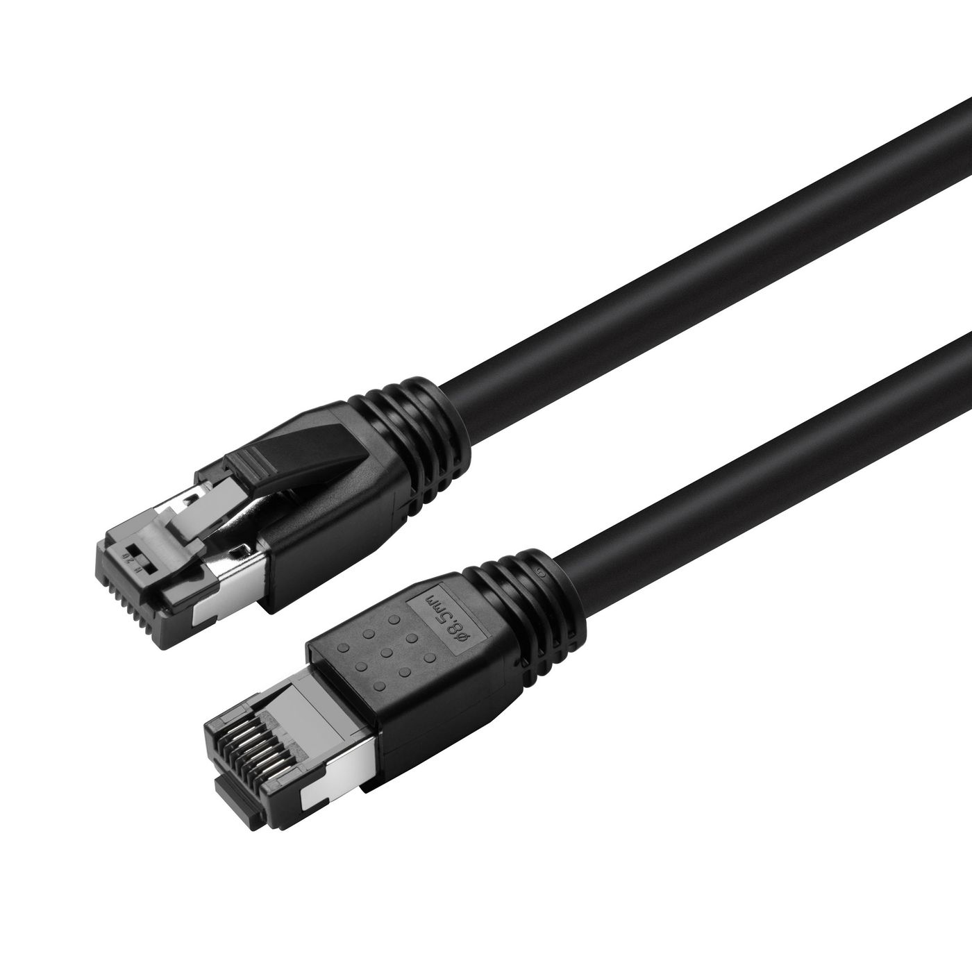 Twee zwarte Ethernet-kabels met zwarte connectoren op een witte achtergrond.
