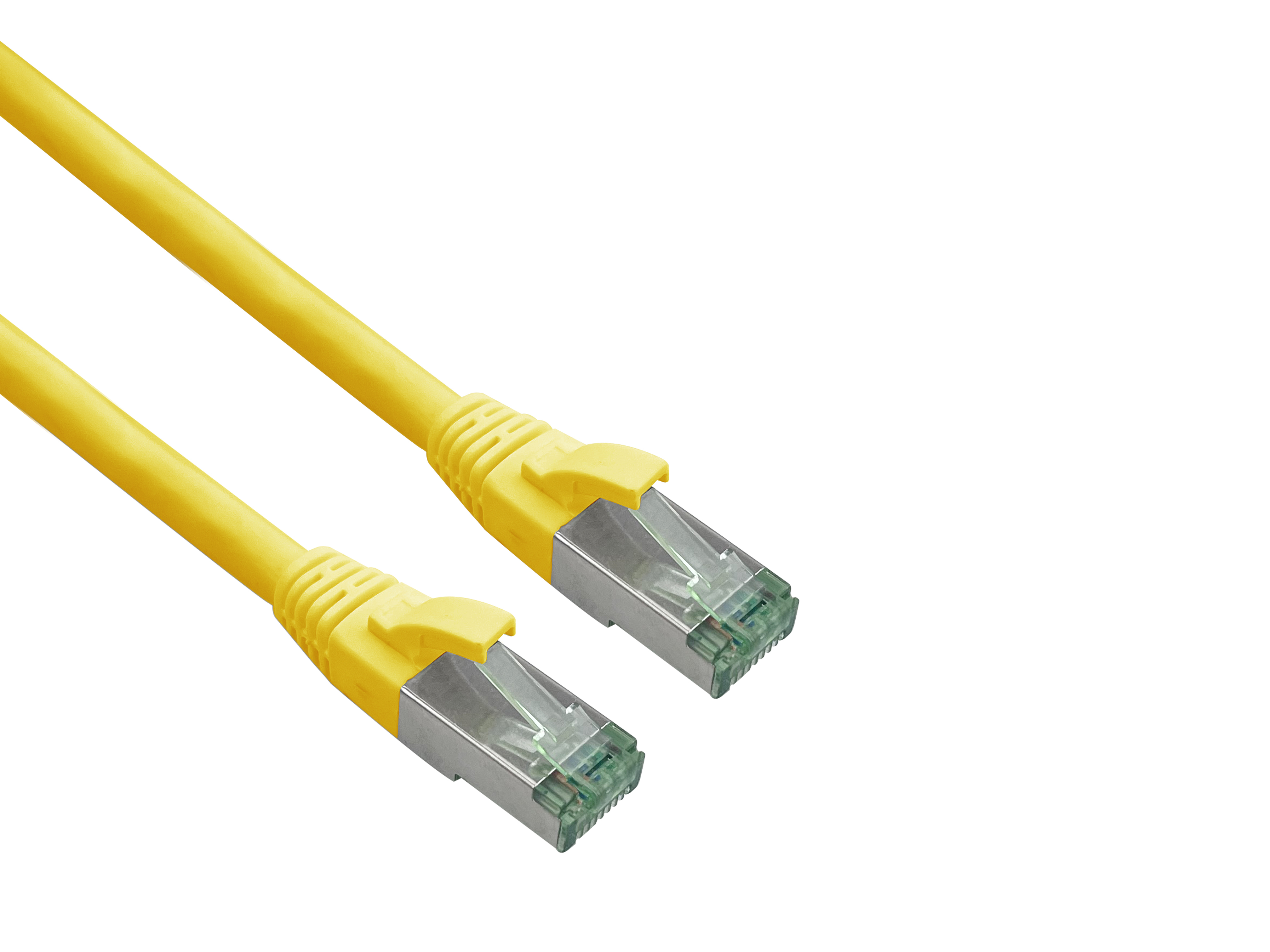 Due cavi Ethernet gialli con connettori.