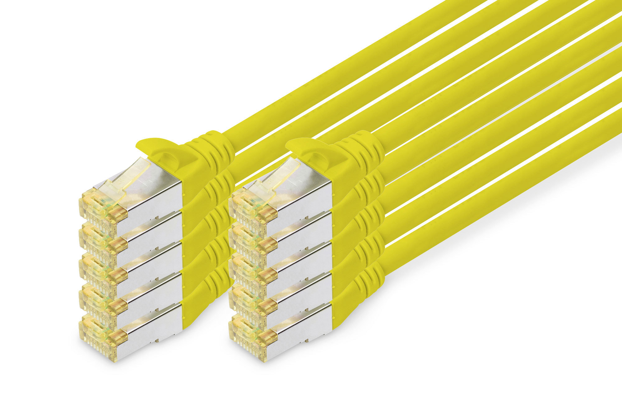 Gele Ethernet kabels met connectoren. Kabels zijn gebundeld, tegen een witte achtergrond.