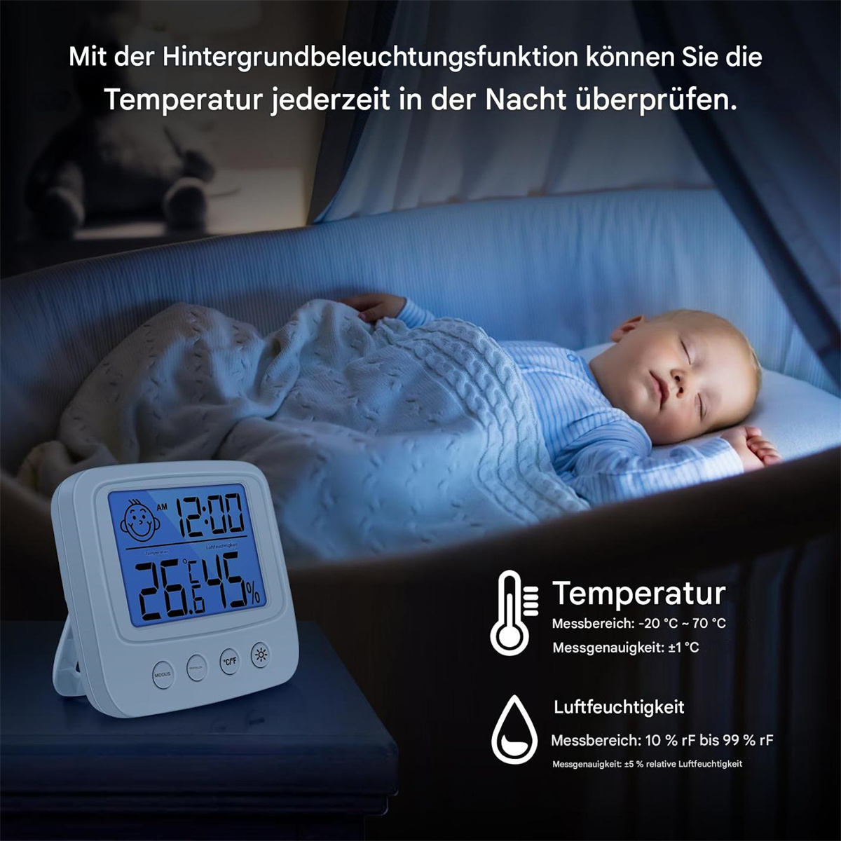 Eine Digitaluhr mit 12:00 Uhr und Temperatur-/Feuchtigkeitsmesswerten. Ein Baby schläft im Hintergrund.