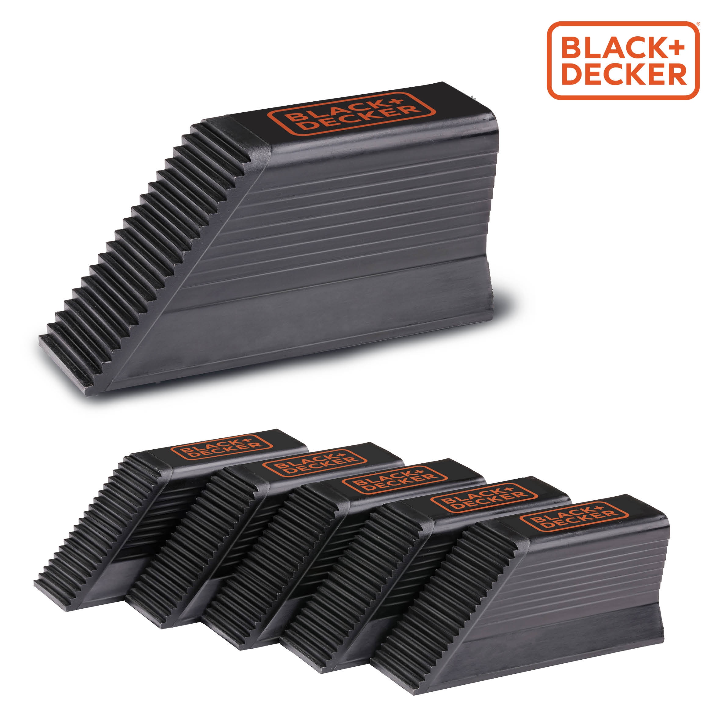Black+Decker wielkeggen, schuin en opgestapeld, tegen een witte achtergrond.