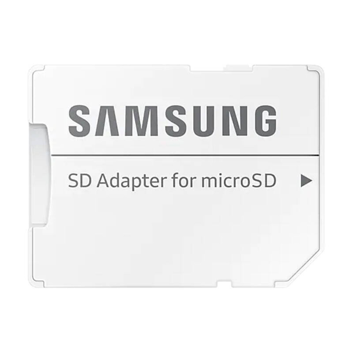 Adaptador SD Samsung blanco para tarjeta microSD. Texto en el adaptador dice 'SAMSUNG' y 'SD Adapter'.