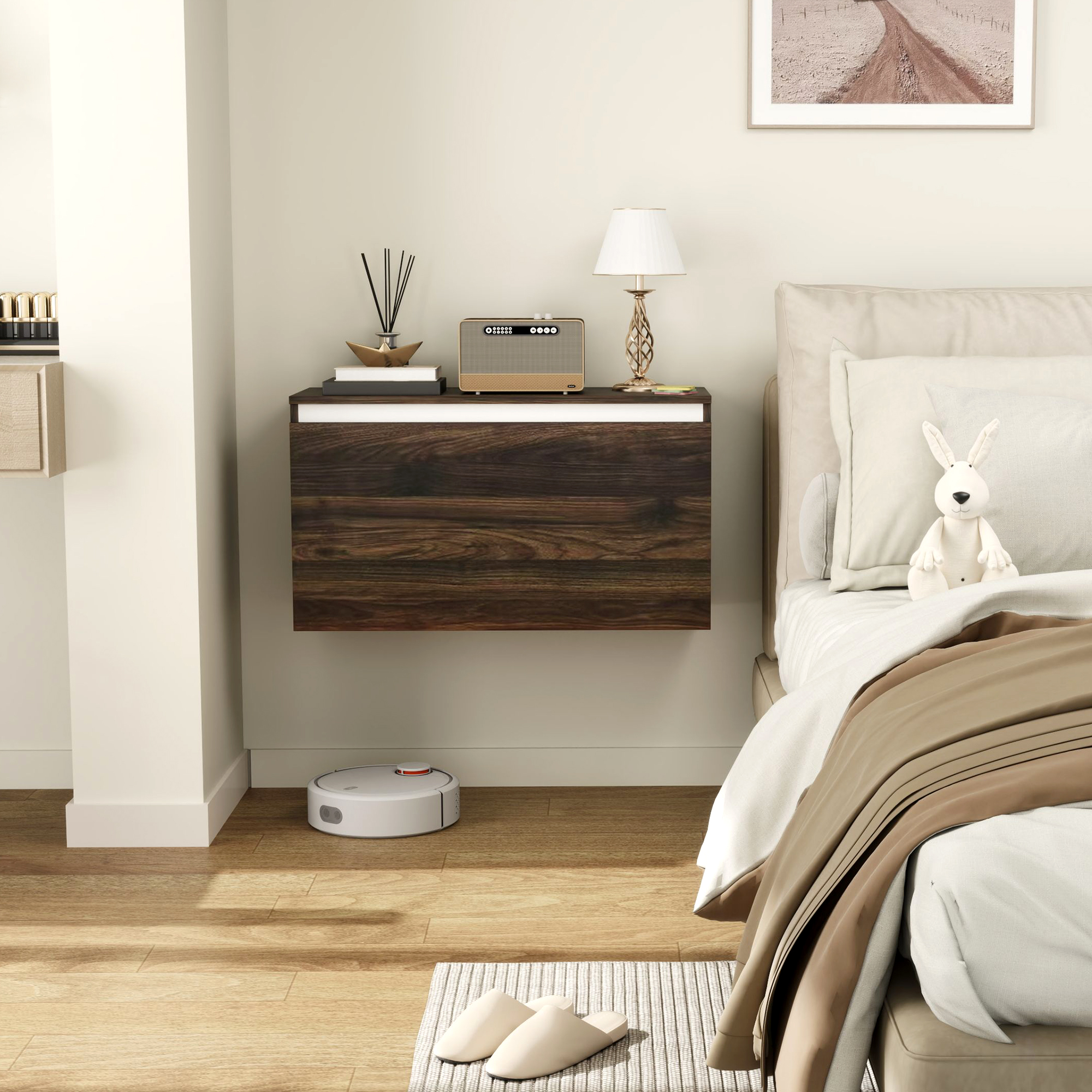 Pensile sospeso. Finitura in legno scuro, accento bianco. Letto e decorazioni sullo sfondo.