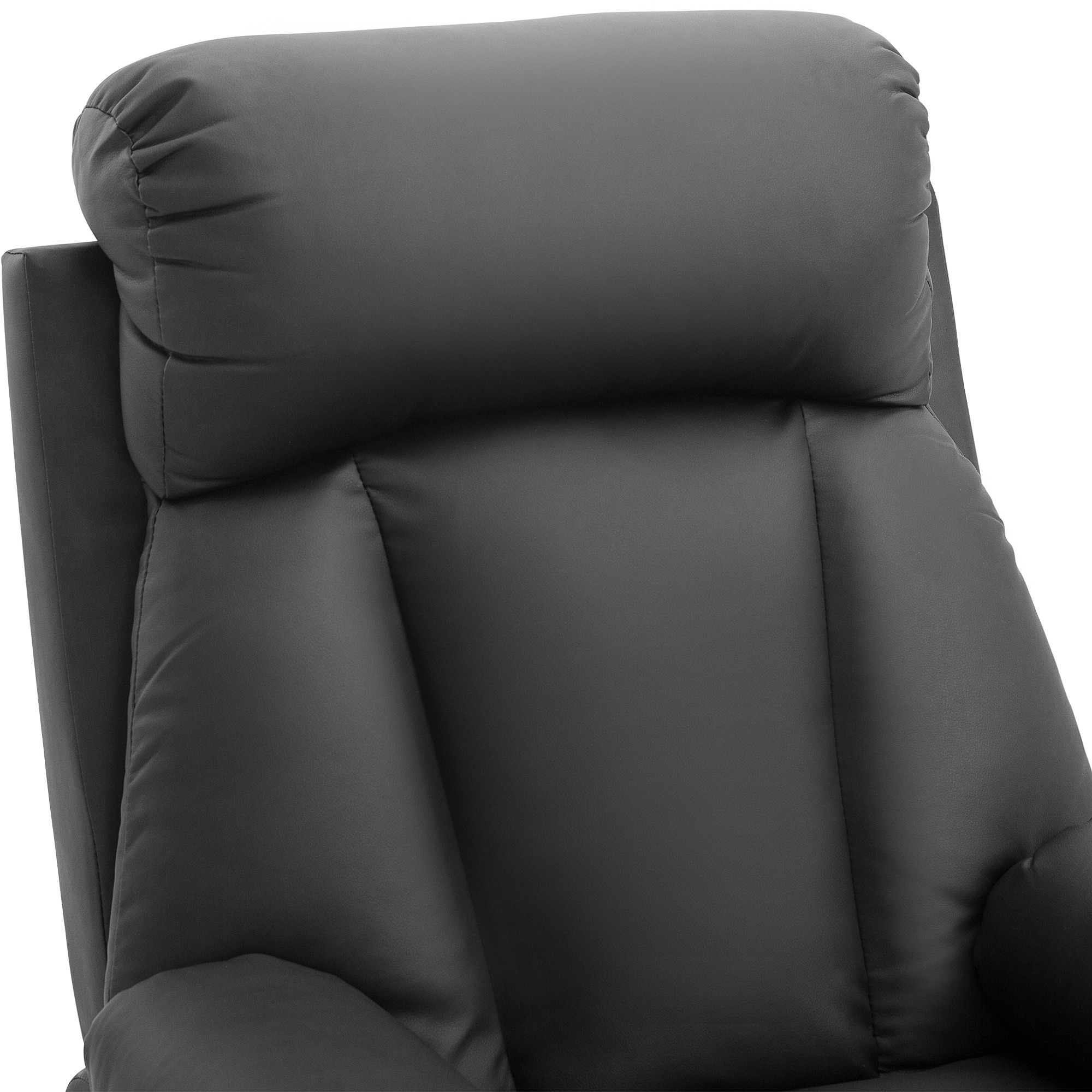 Primo piano del poggiatesta di una poltrona reclinabile in pelle nera. Design liscio e curvo.