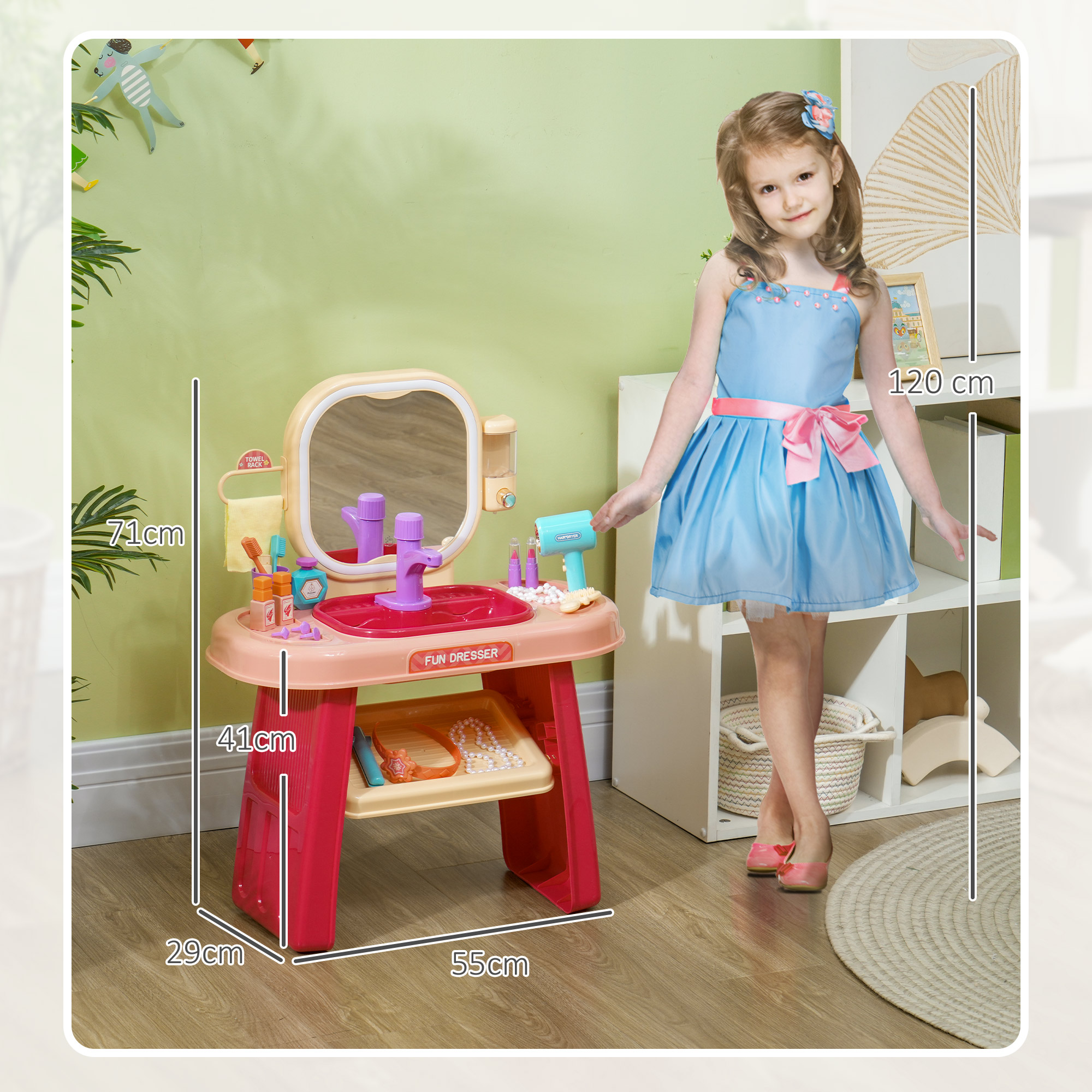 Una bambina in un vestito blu è in piedi accanto a un comò giocattolo rosa e rosso con uno specchio. Vengono mostrate le misure.