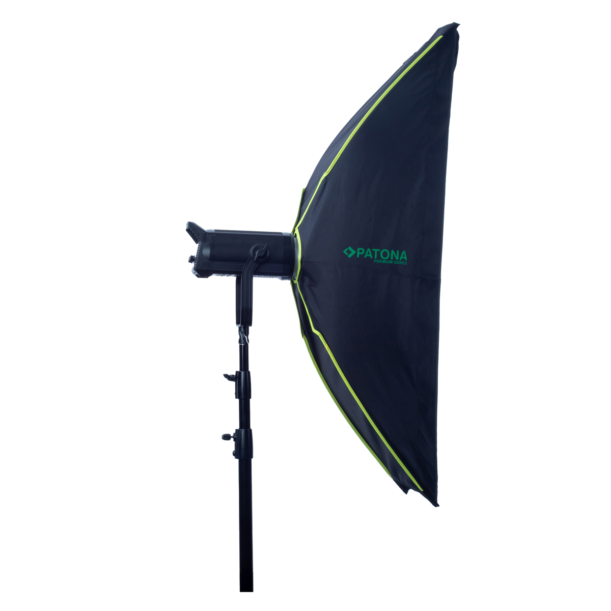 Ein schwarzes Studiolicht mit einer großen schwarzen und neongrünen Softbox an einem Ständer.