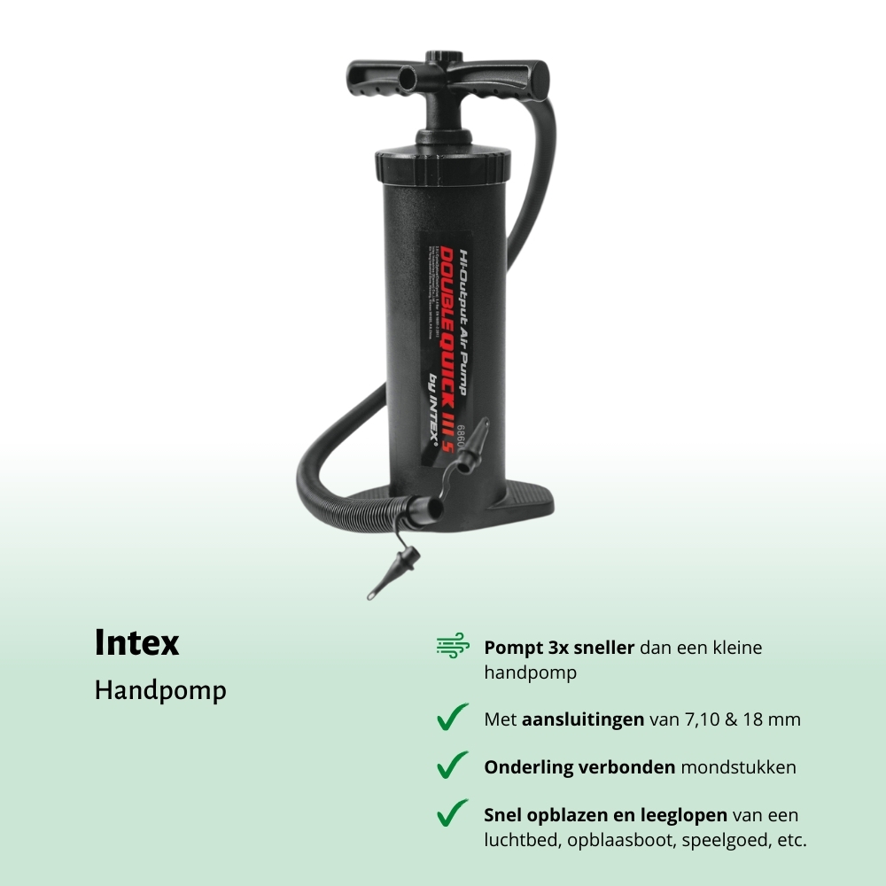 Zwarte Intex handpomp met een slang en drie verschillende mondstukken.