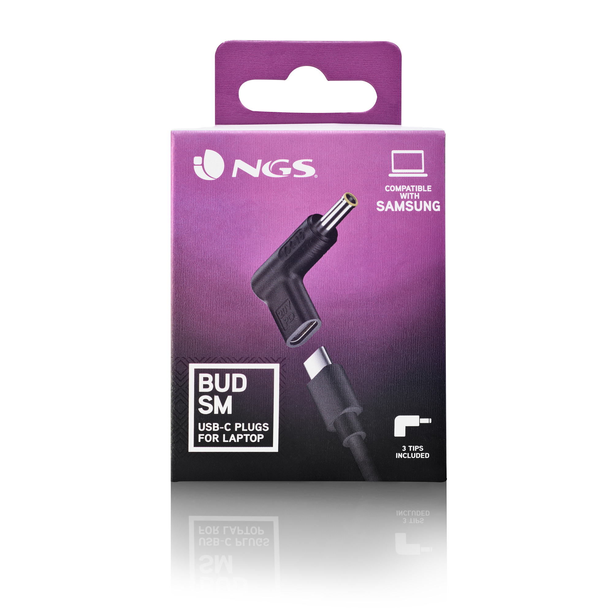 Adattatore NGS USB-C in una scatola. Adattatore nero con connettore USB-C. Sfondo bianco.