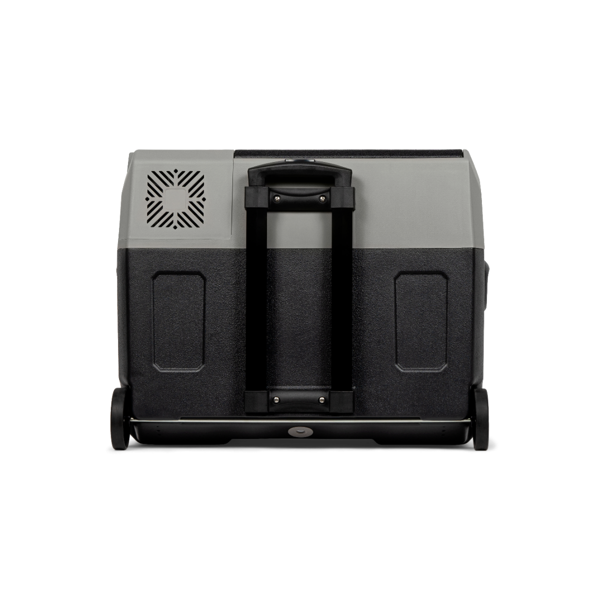 Eine tragbare Kühlbox in Schwarz und Grau mit Rädern vor schwarzem Hintergrund.
