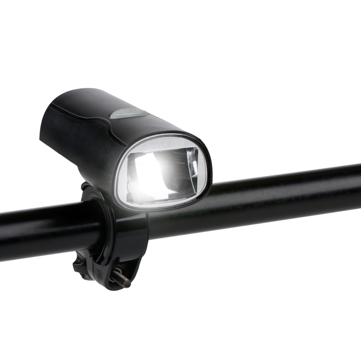 Zwarte fietslamp gemonteerd op een stuur. Witte achtergrond.