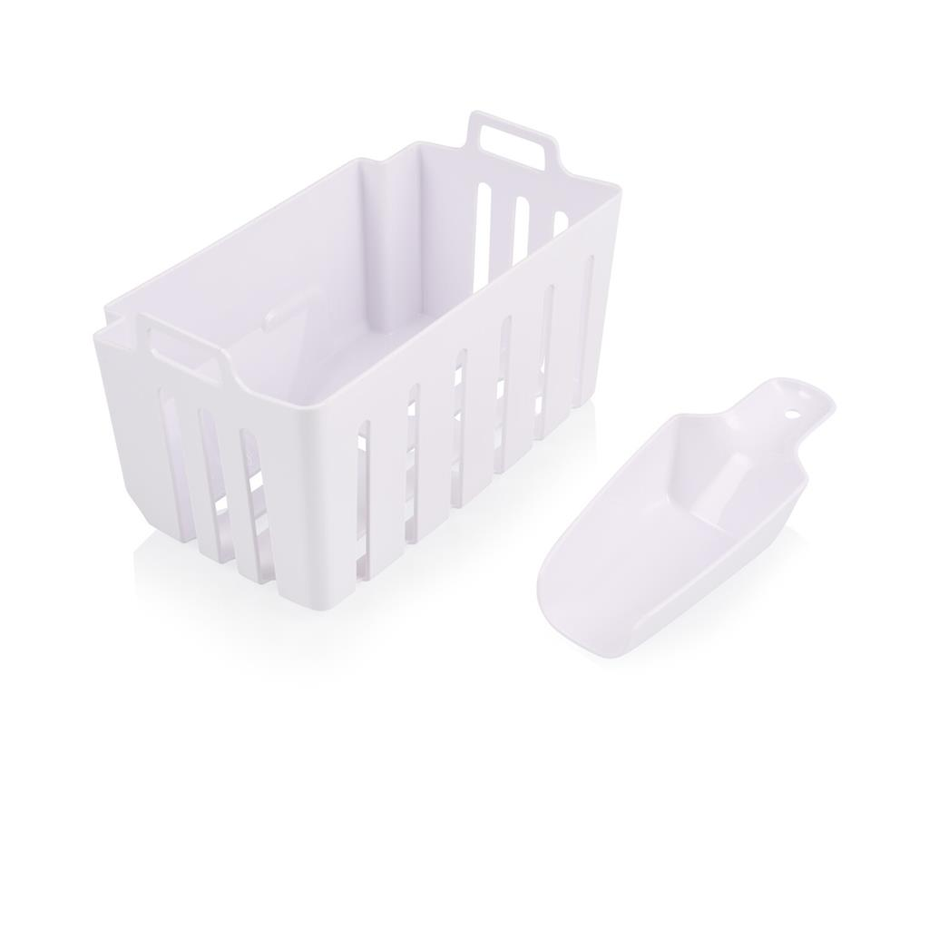 Biały pojemnik na kostki lodu i biała szufelka do lodu.