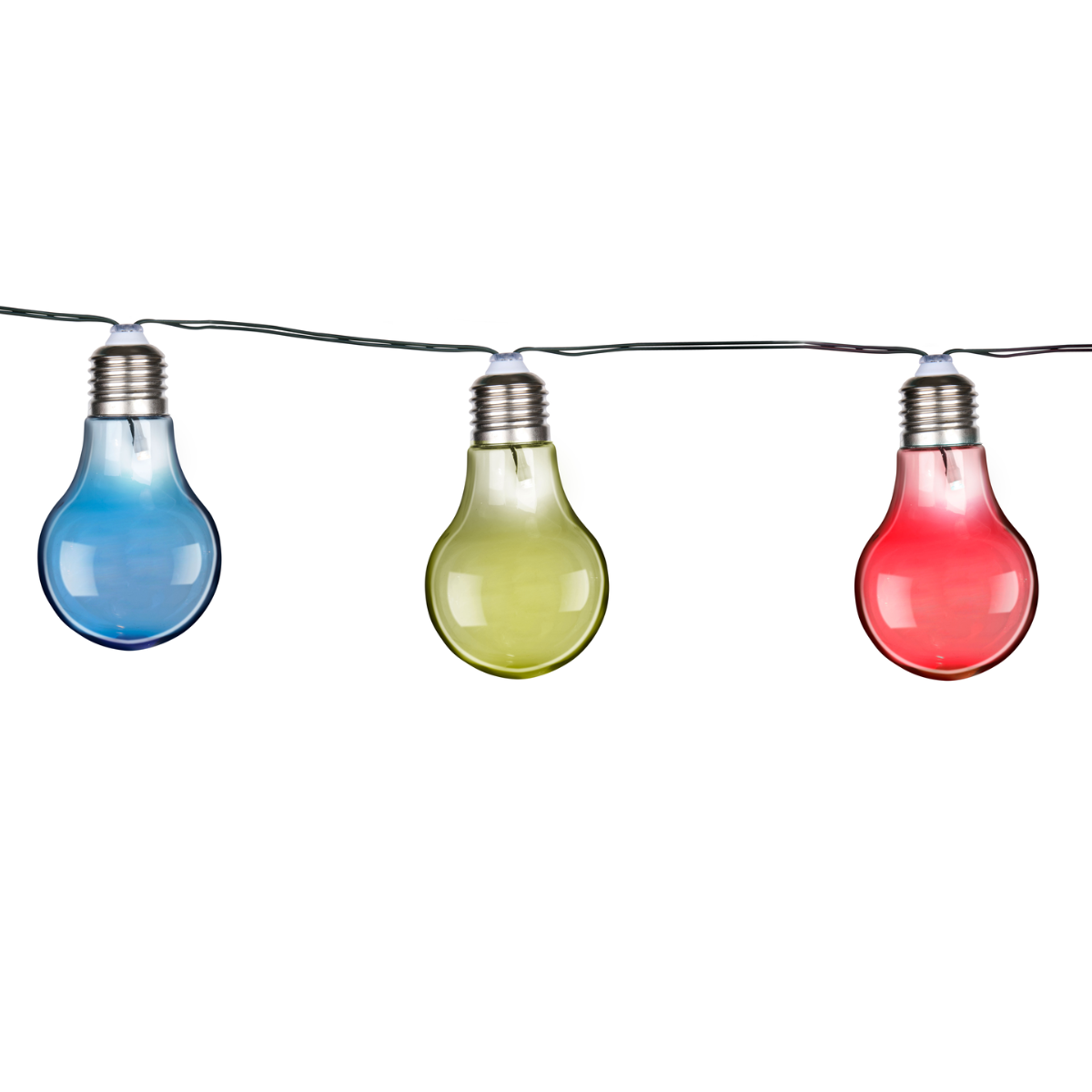 Guirlande lumineuse avec des ampoules bleues, jaunes et rouges sur des fils verts. Le fond est blanc.