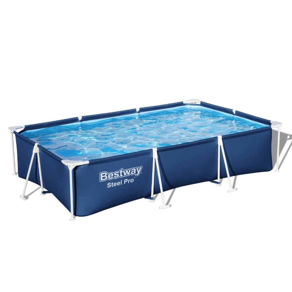 Blauw rechthoekig bovengronds zwembad met wit frame, gevuld met water.