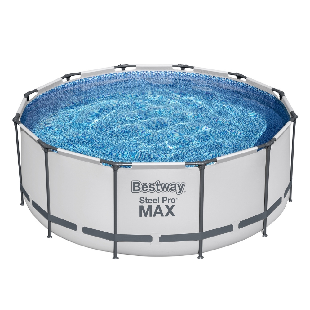 Een rond zwembad met wit frame en blauw water.