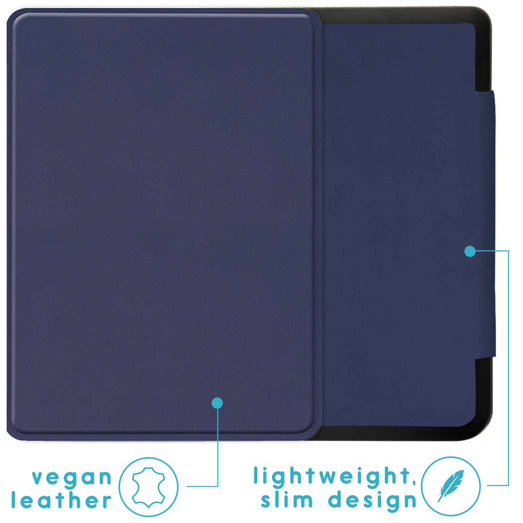 Marineblauwe vegan leren hoes. Opengeklapt om de binnenkant te laten zien. Lichtgewicht en slank design.