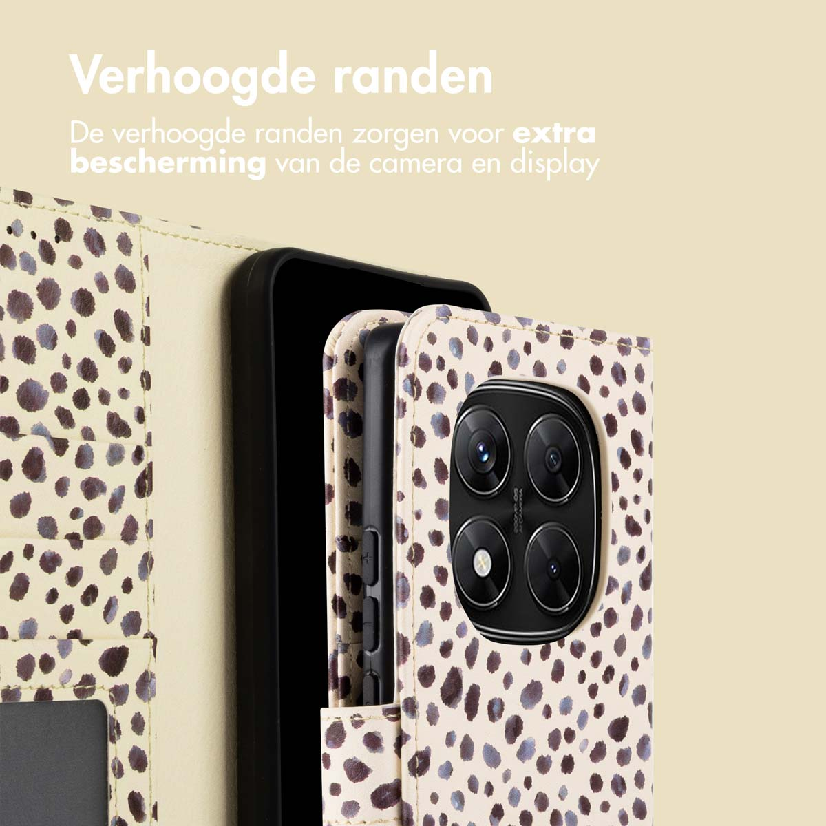Een telefoonhoesje met een dalmatiërpatroon, de telefoon zit in de hoes.
