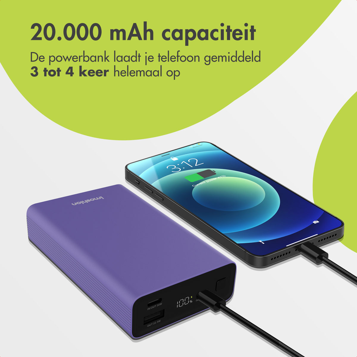 Batterie externe violette chargeant un téléphone noir. L'écran affiche la charge. Texte en néerlandais: Capacité de 20 000 mAh.