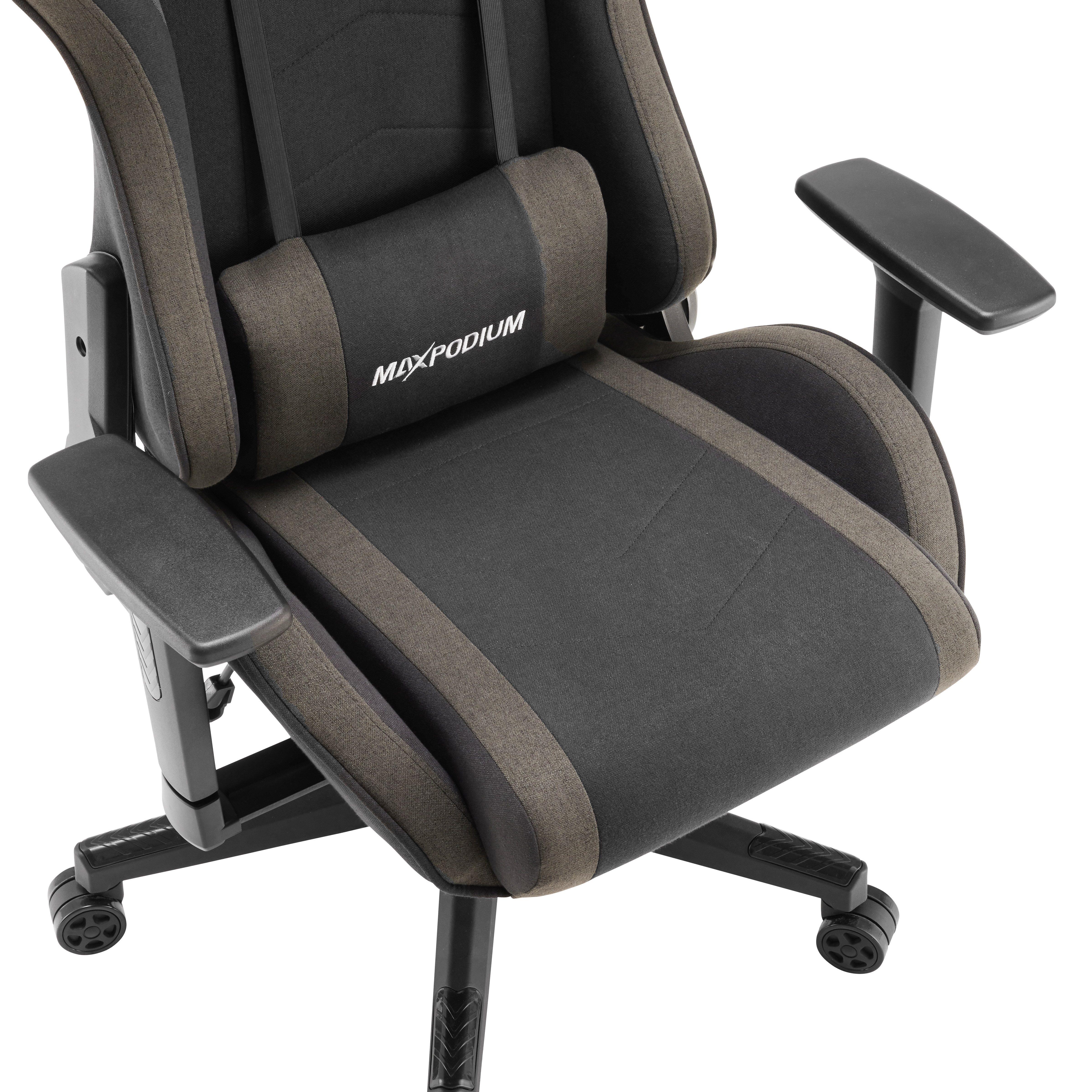 Un fauteuil de jeu avec des couleurs noir, gris et marron. Il a un appui-tête et des accoudoirs.