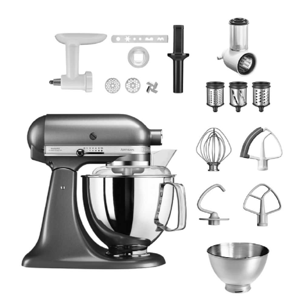 KitchenAid Artisan Küchenmaschine mit verschiedenen Aufsätzen, darunter ein Fleischwolf und Schüsseln.