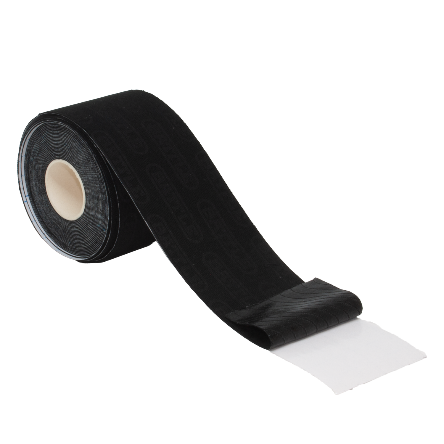 Een rol zwarte kinesiotape. Wit rugpapier is gedeeltelijk zichtbaar. Witte achtergrond.