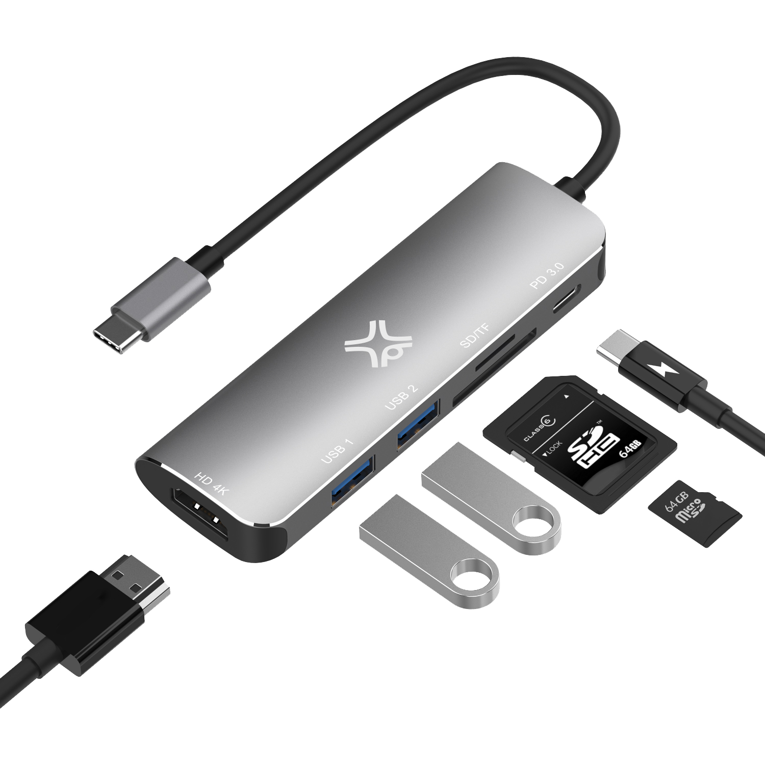 Zilveren USB-C hub met meerdere poorten en aangesloten kabels, naast USB-drives en SD-kaart, op wit.