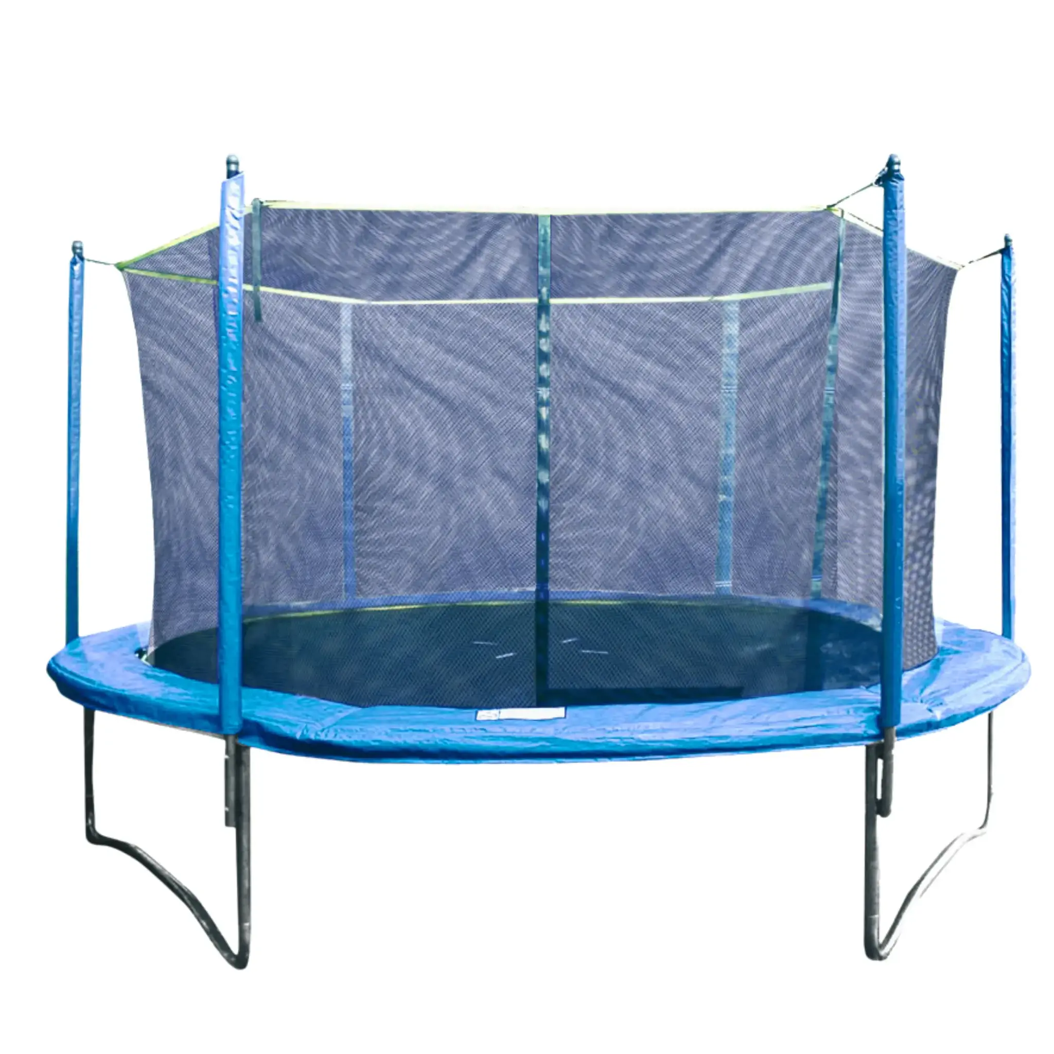 Een blauwe trampoline met een veiligheidsnet. Het staat op een witte achtergrond, klaar voor buitenplezier.