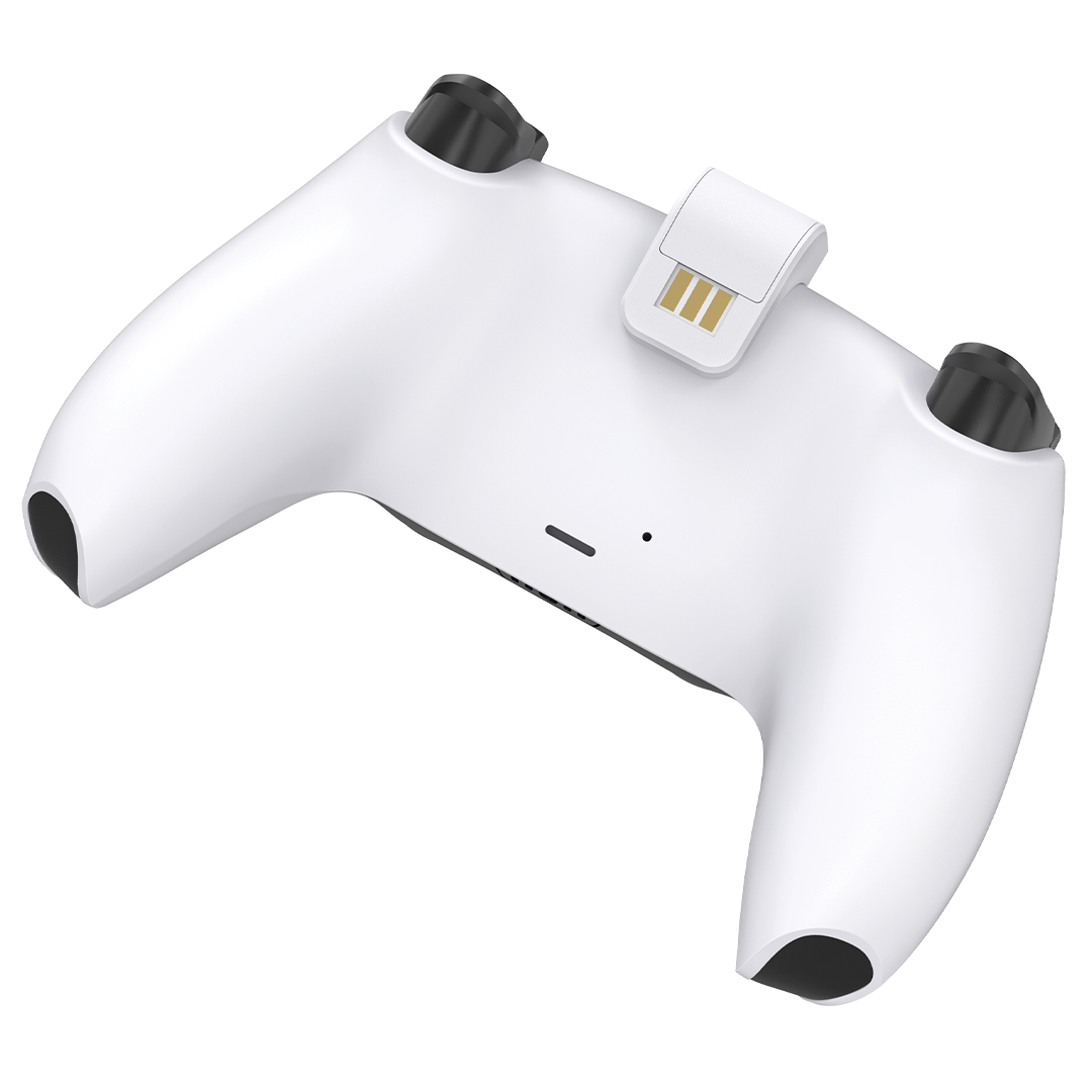 Witte PS5-controller met zwarte knoppen en een USB-connector. Zwarte achtergrond.